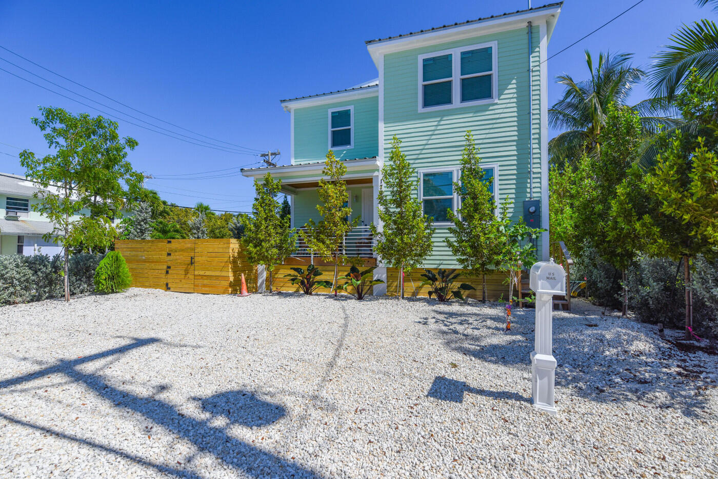 1730 United Street Property Photo 4