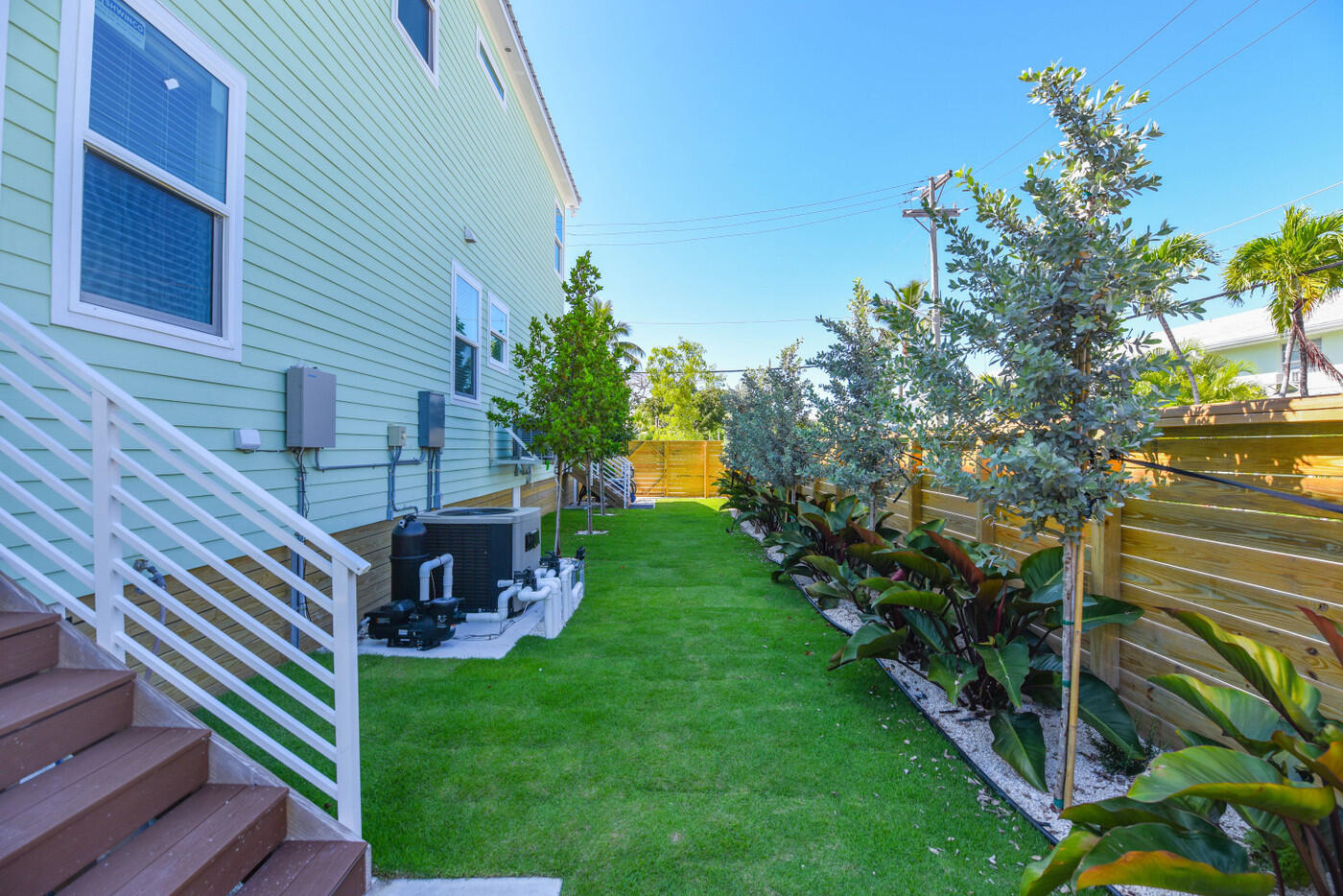 1730 United Street Property Photo 29