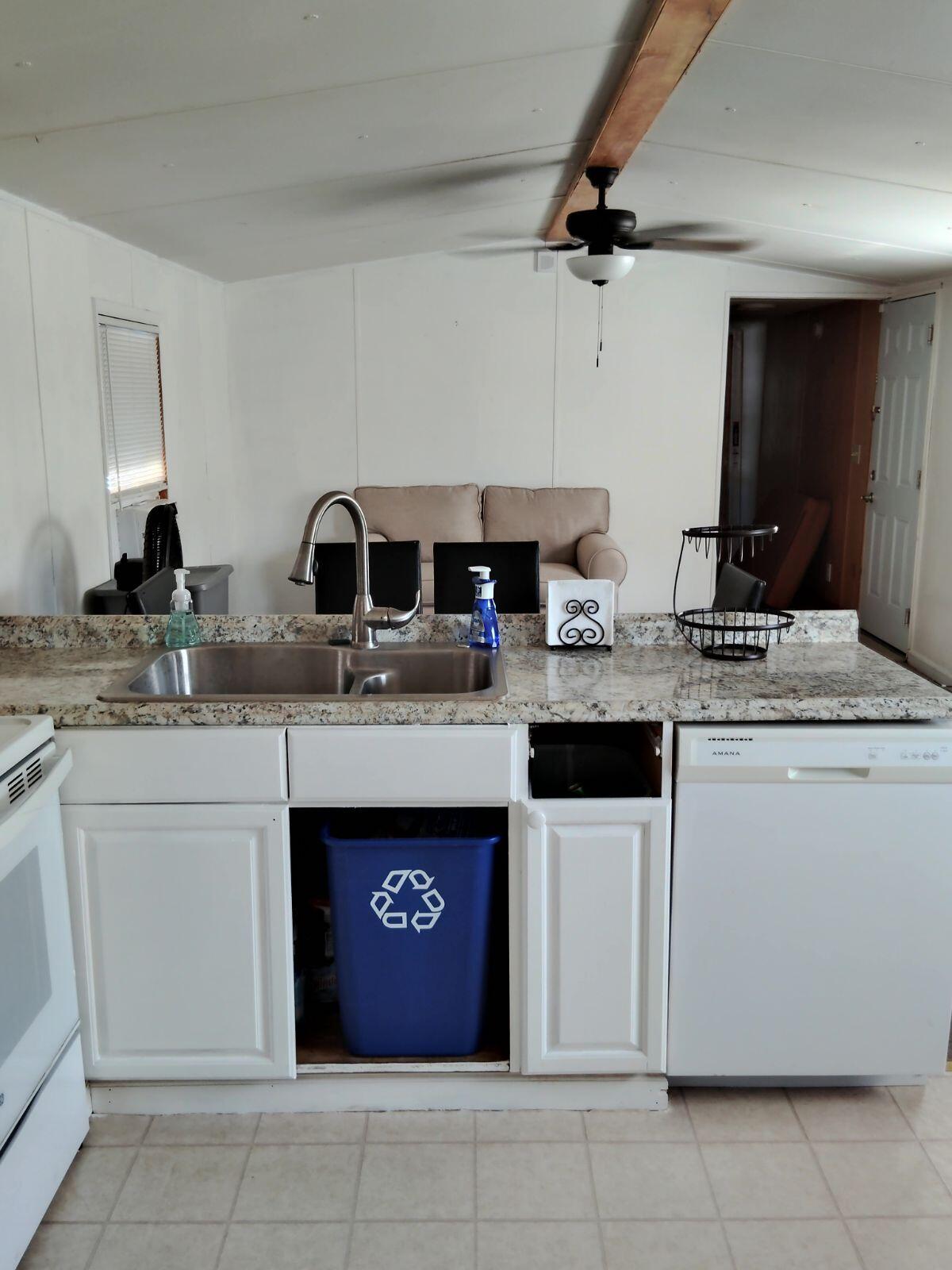 25d 10th Avenue Property Photo 4