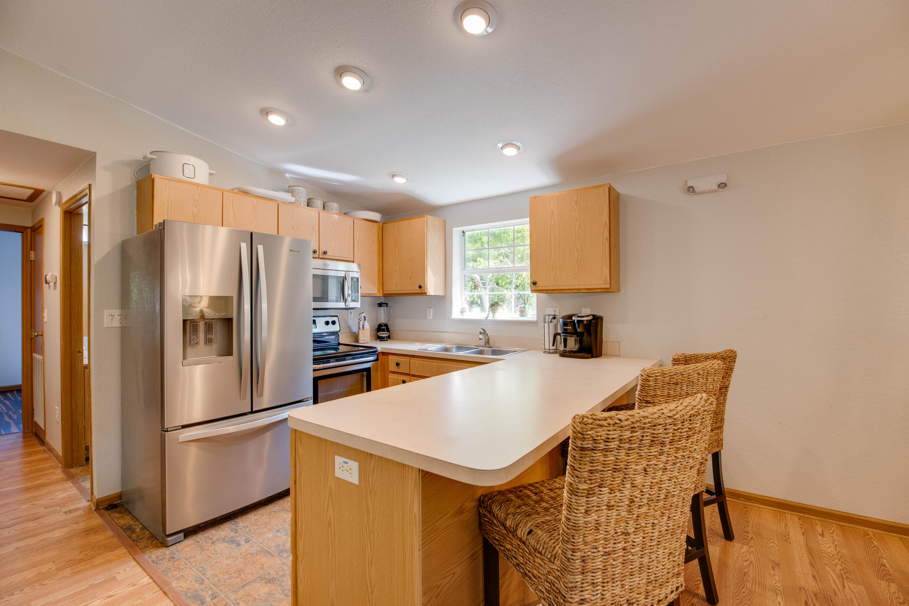 350 Cocoanut Avenue Property Photo 11