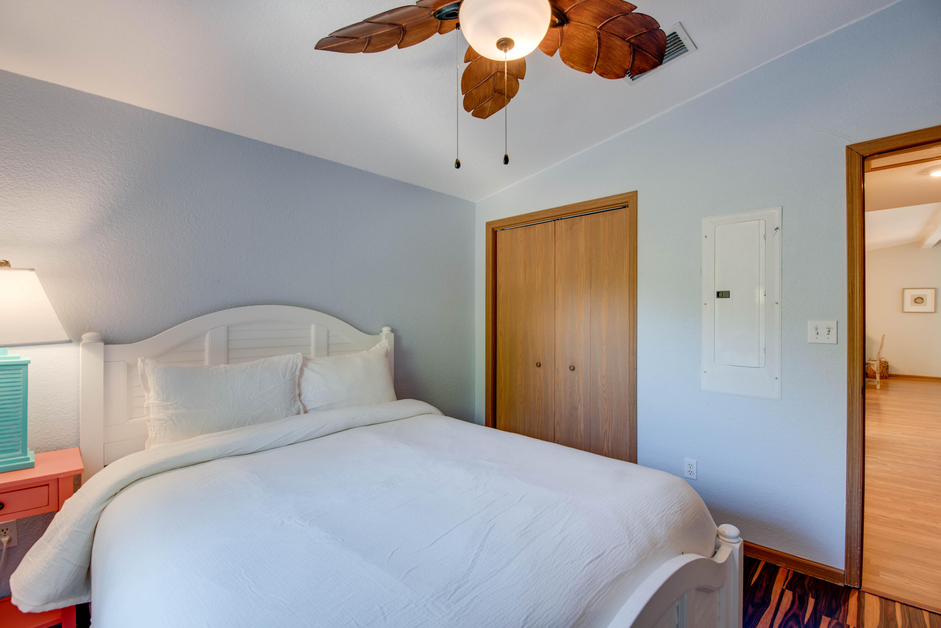 350 Cocoanut Avenue Property Photo 18