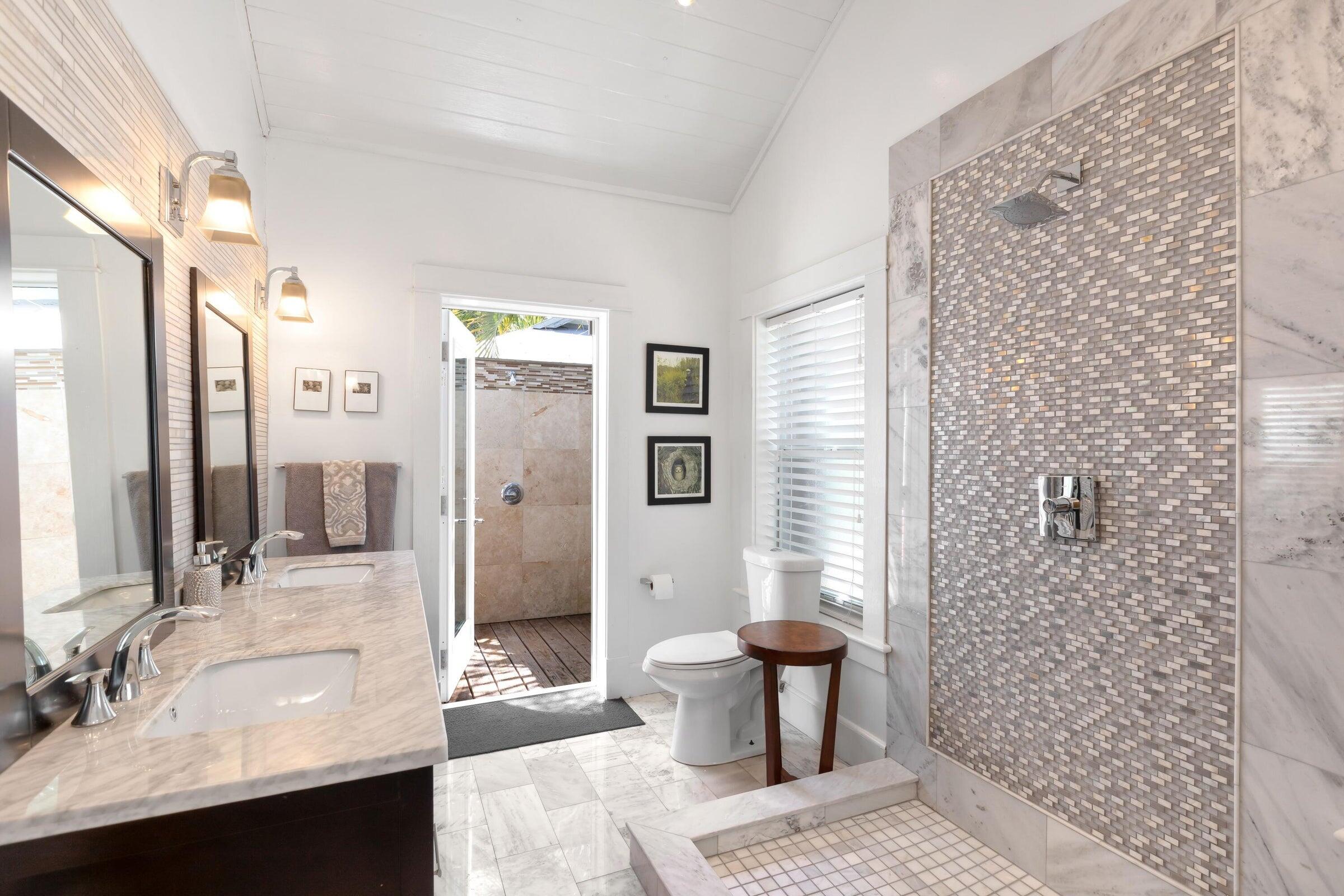 1100 South Street Property Photo 14