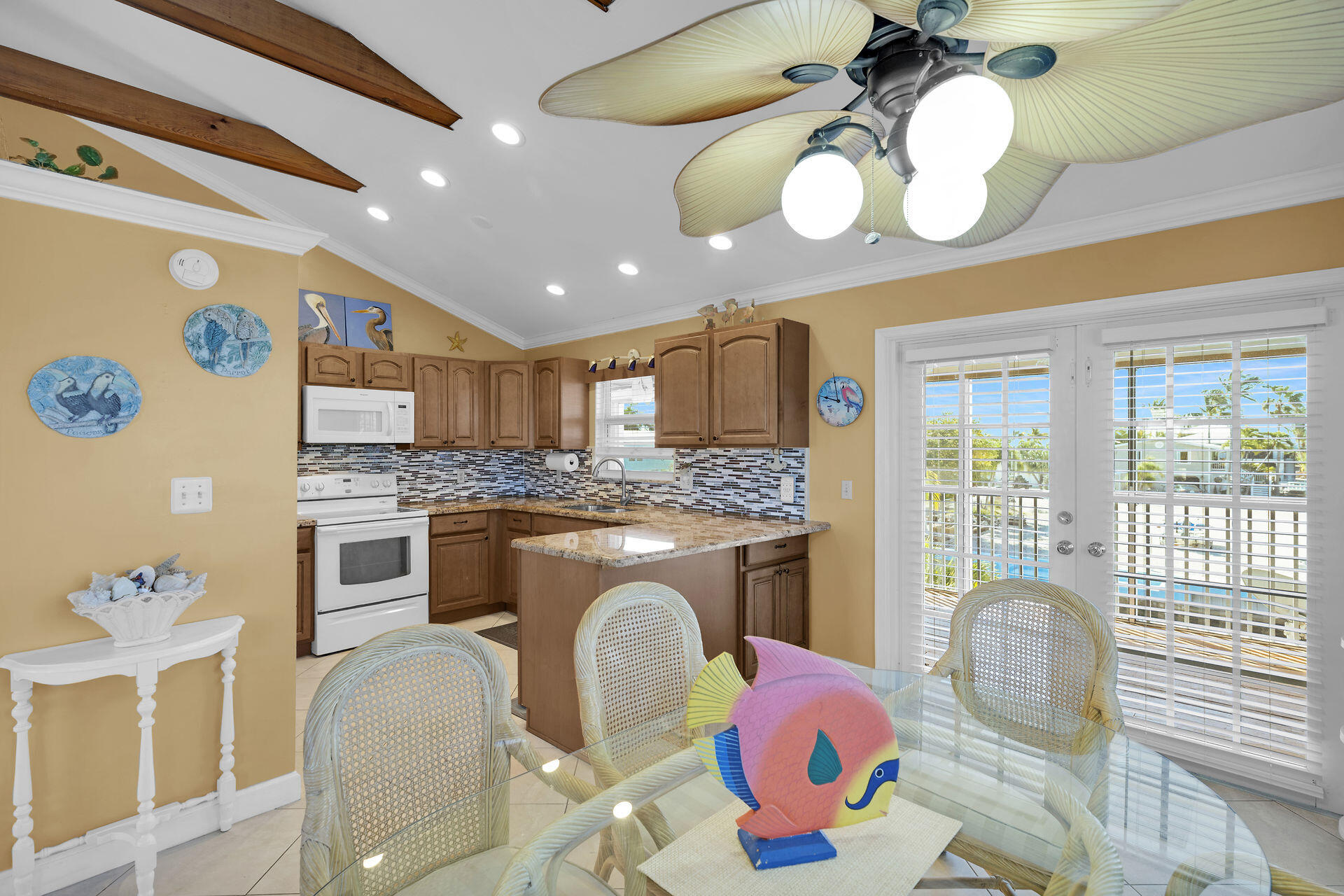 29374 Saratoga Avenue Property Photo 11