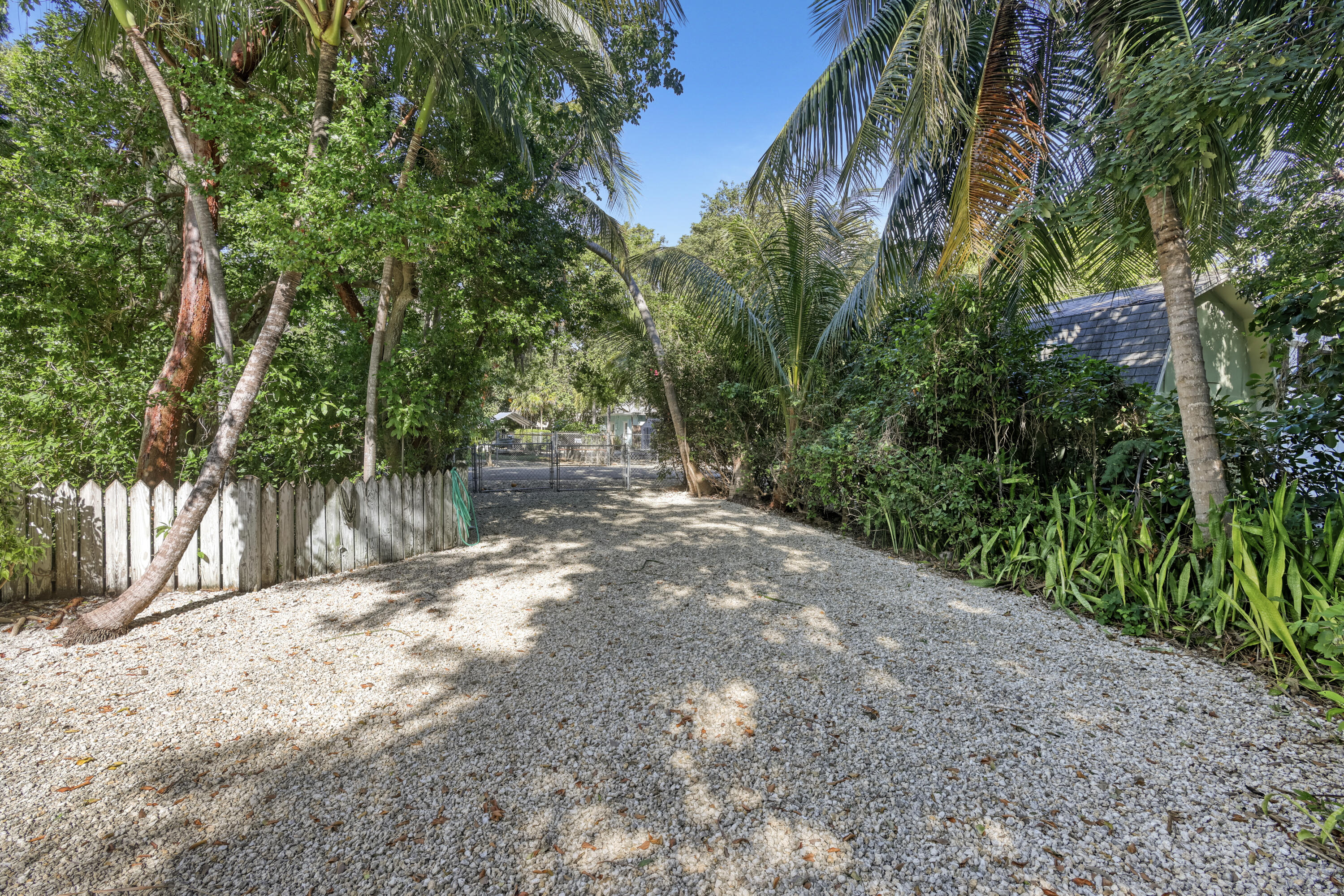 209 Matecumbe Avenue Property Photo 30