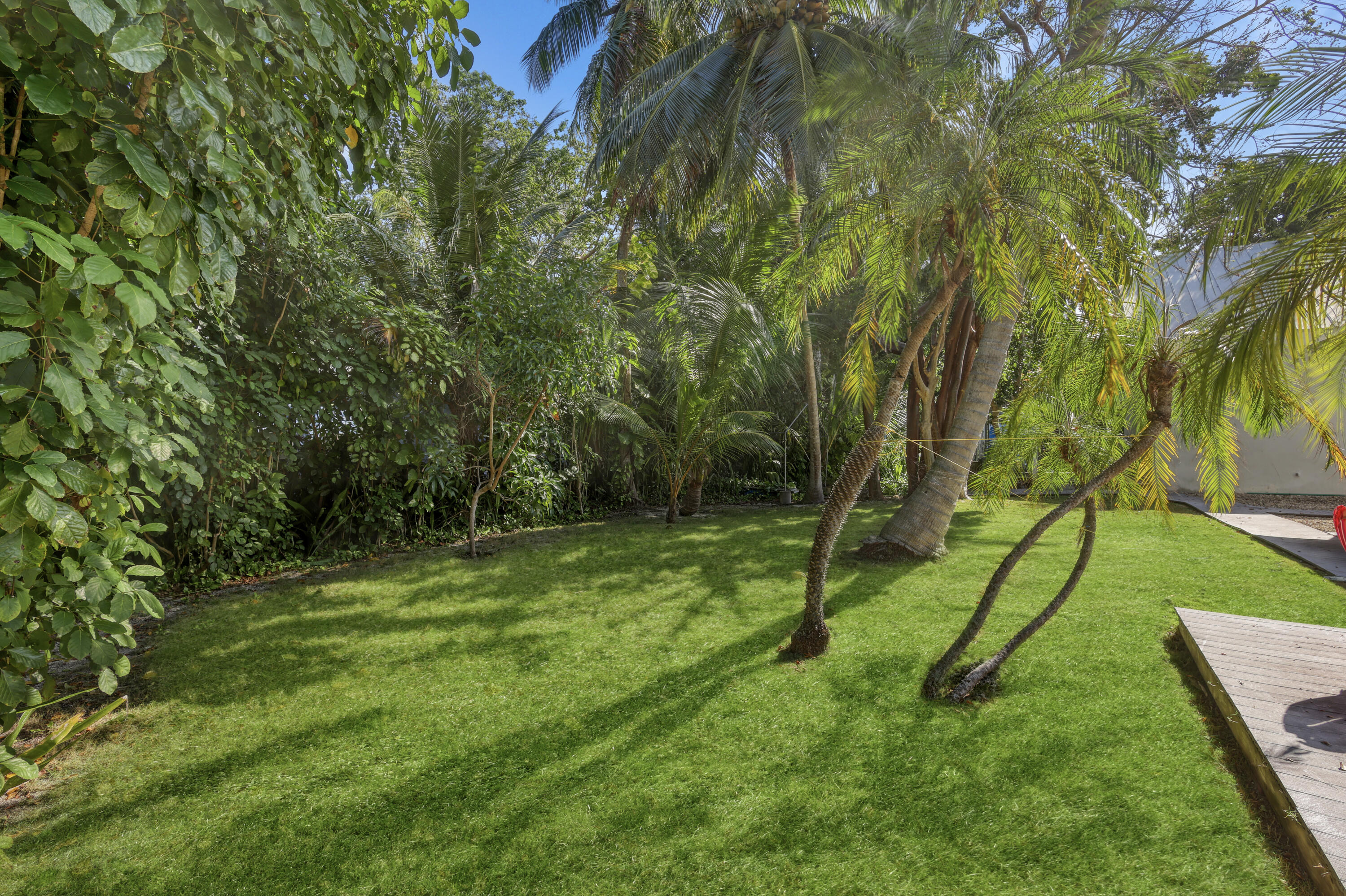 209 Matecumbe Avenue Property Photo 34