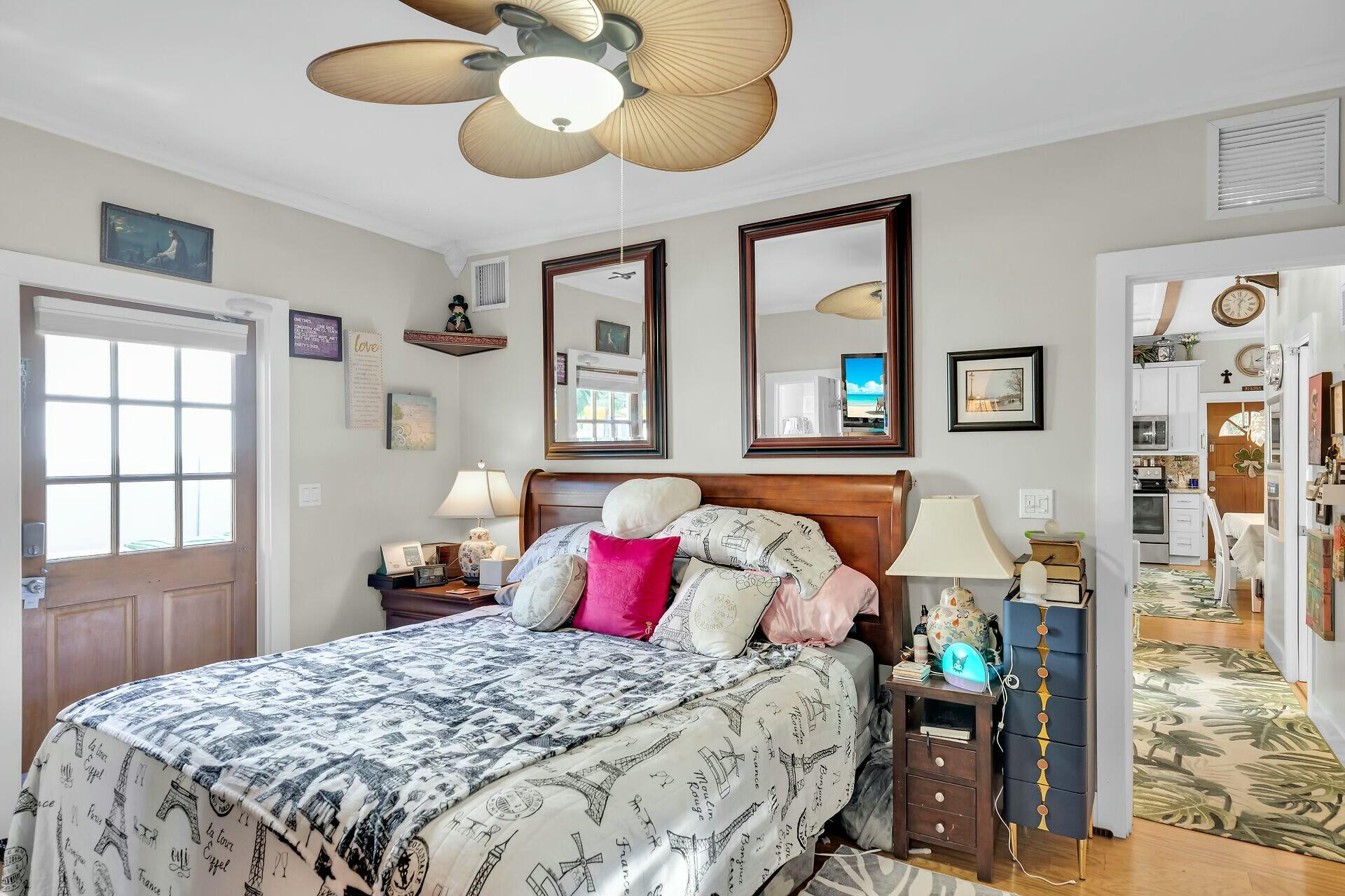 407-415 Olivia Street Property Photo 45