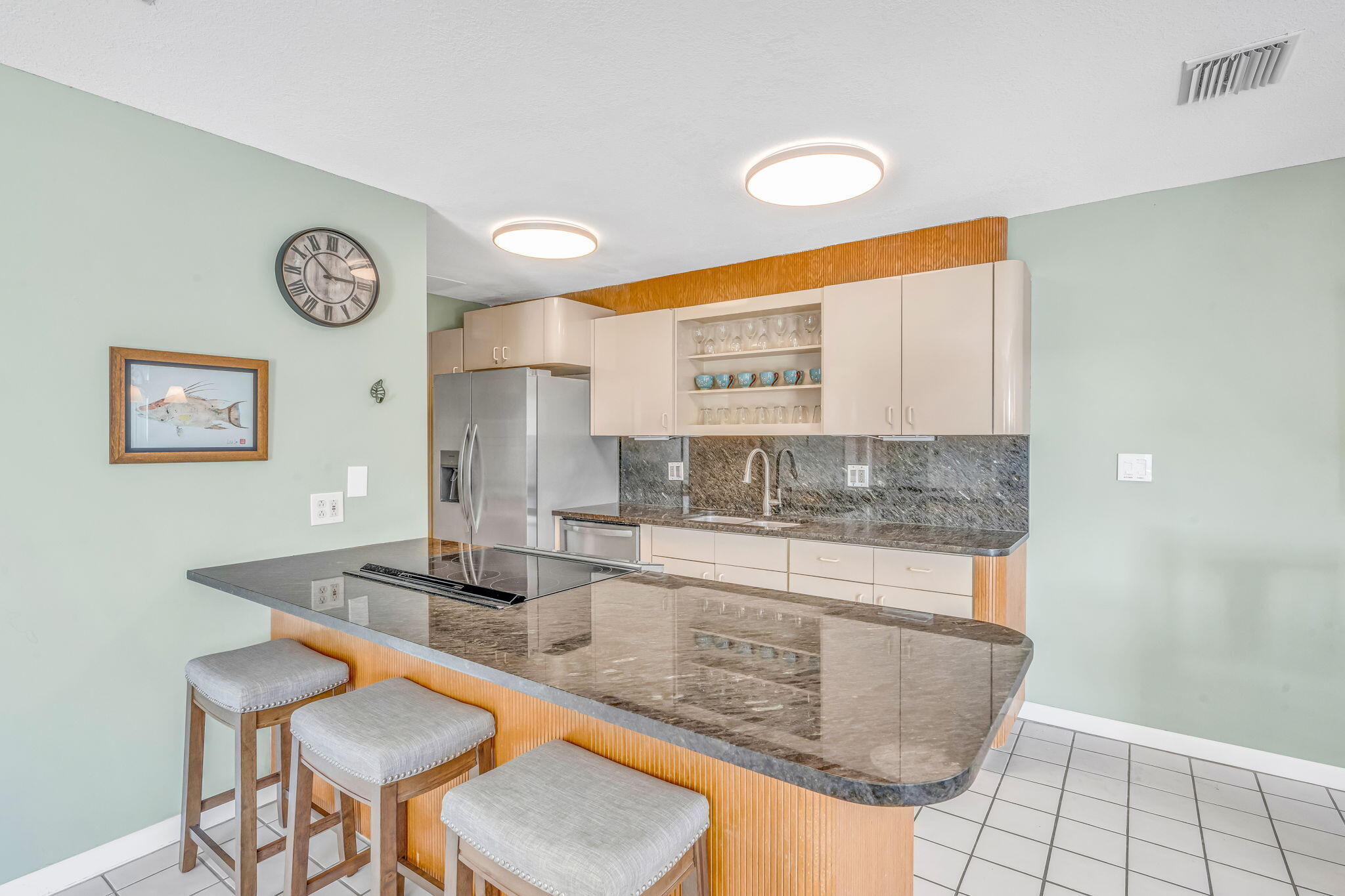12690 Overseas Highway, 310 Property Photo 8