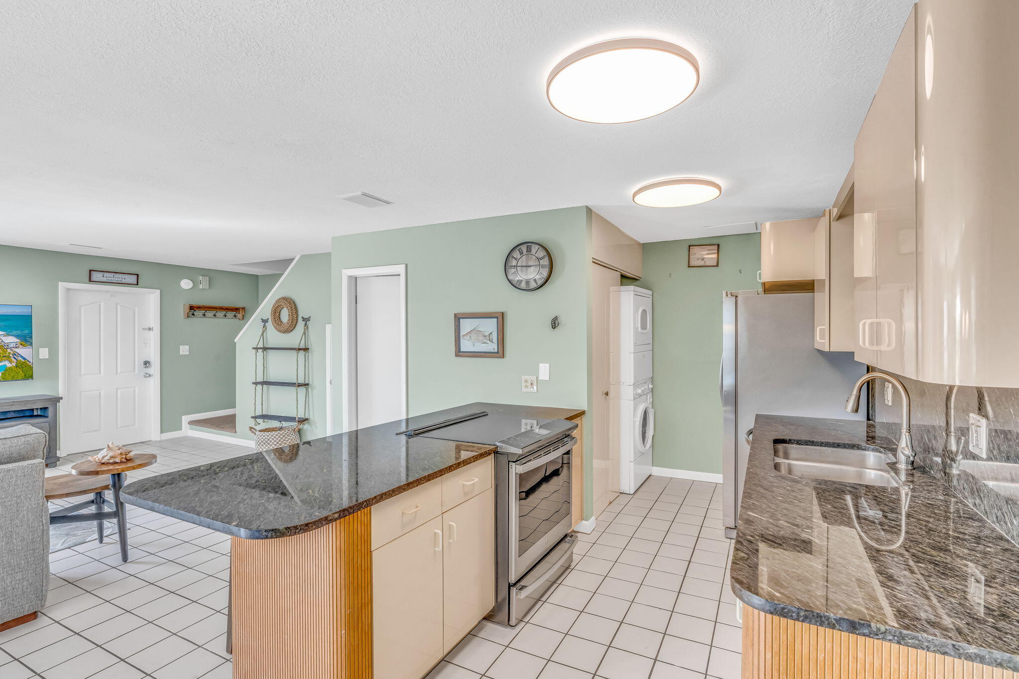 12690 Overseas Highway, 310 Property Photo 9