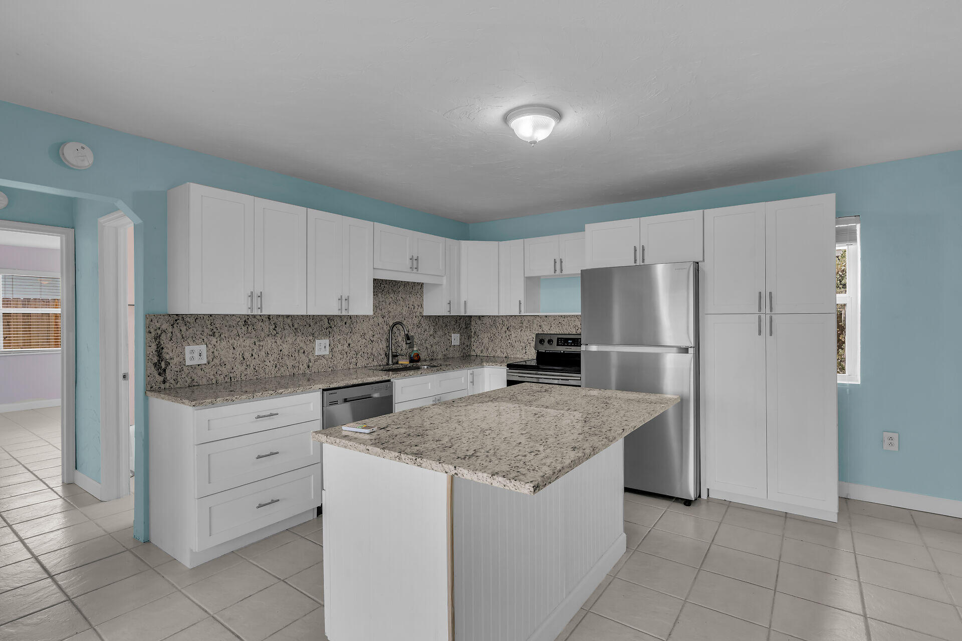 11401 1st Avenue Ocean Property Photo 4