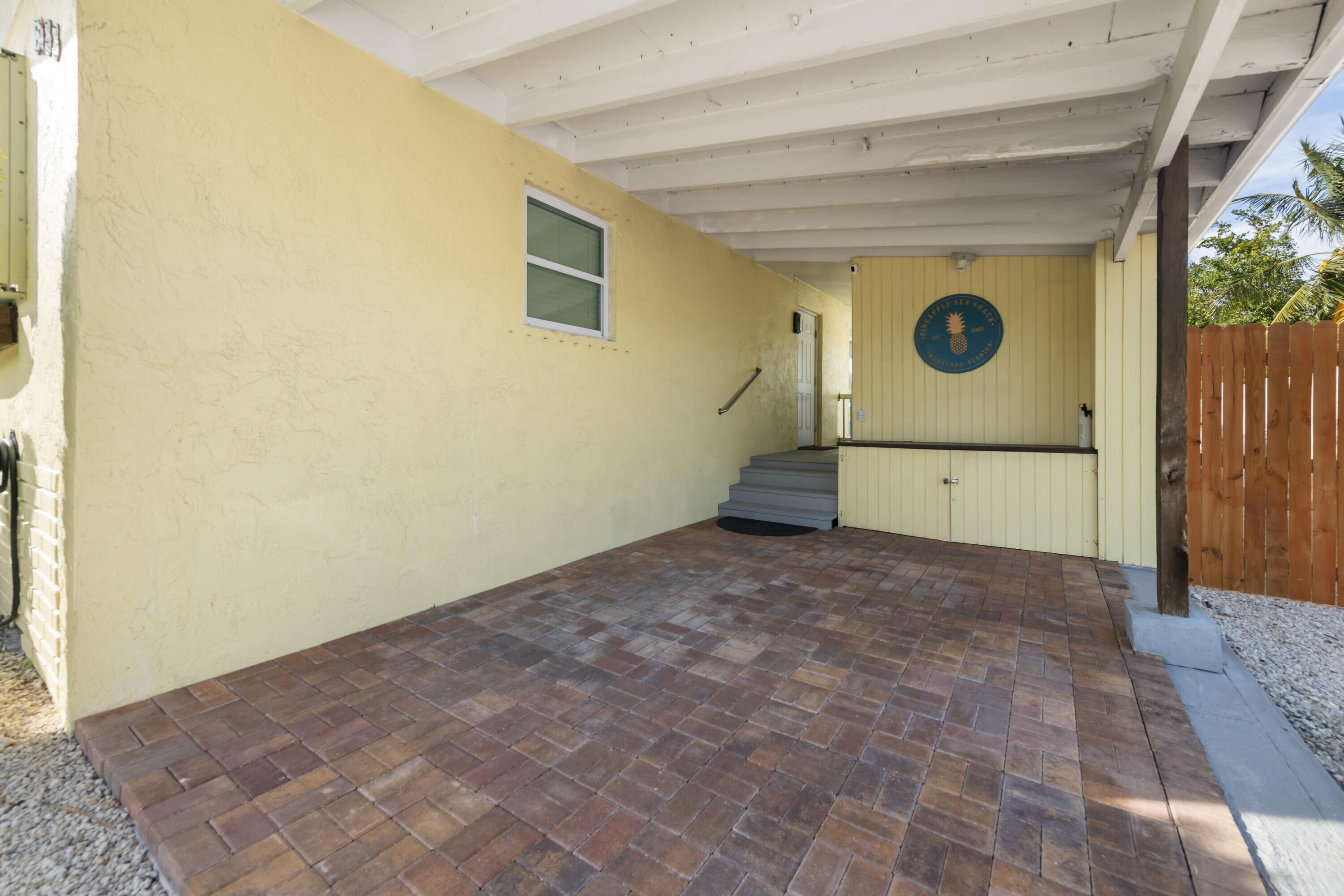8188 Aviation Boulevard Property Photo 17