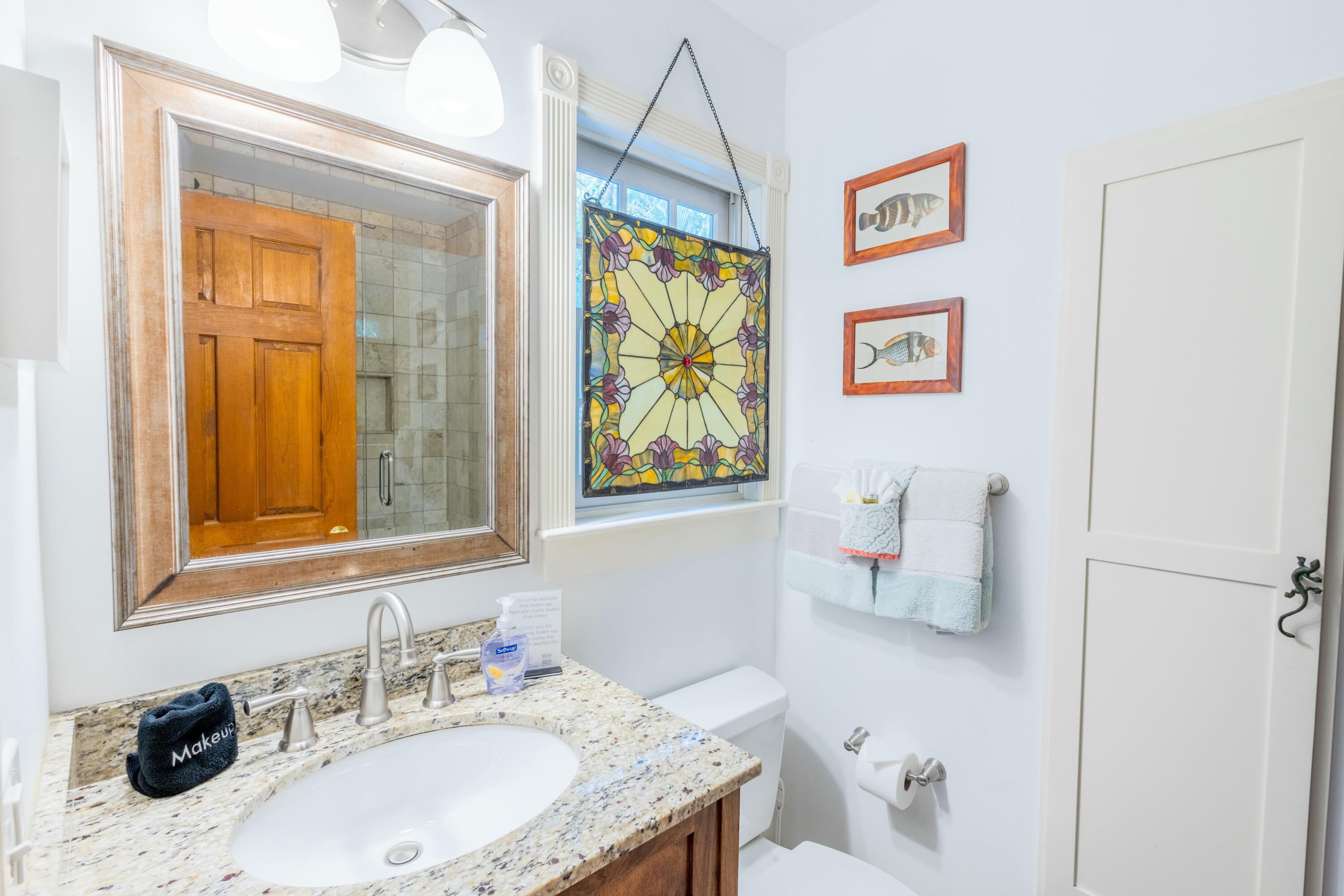 1033 Catherine Street Property Photo 16