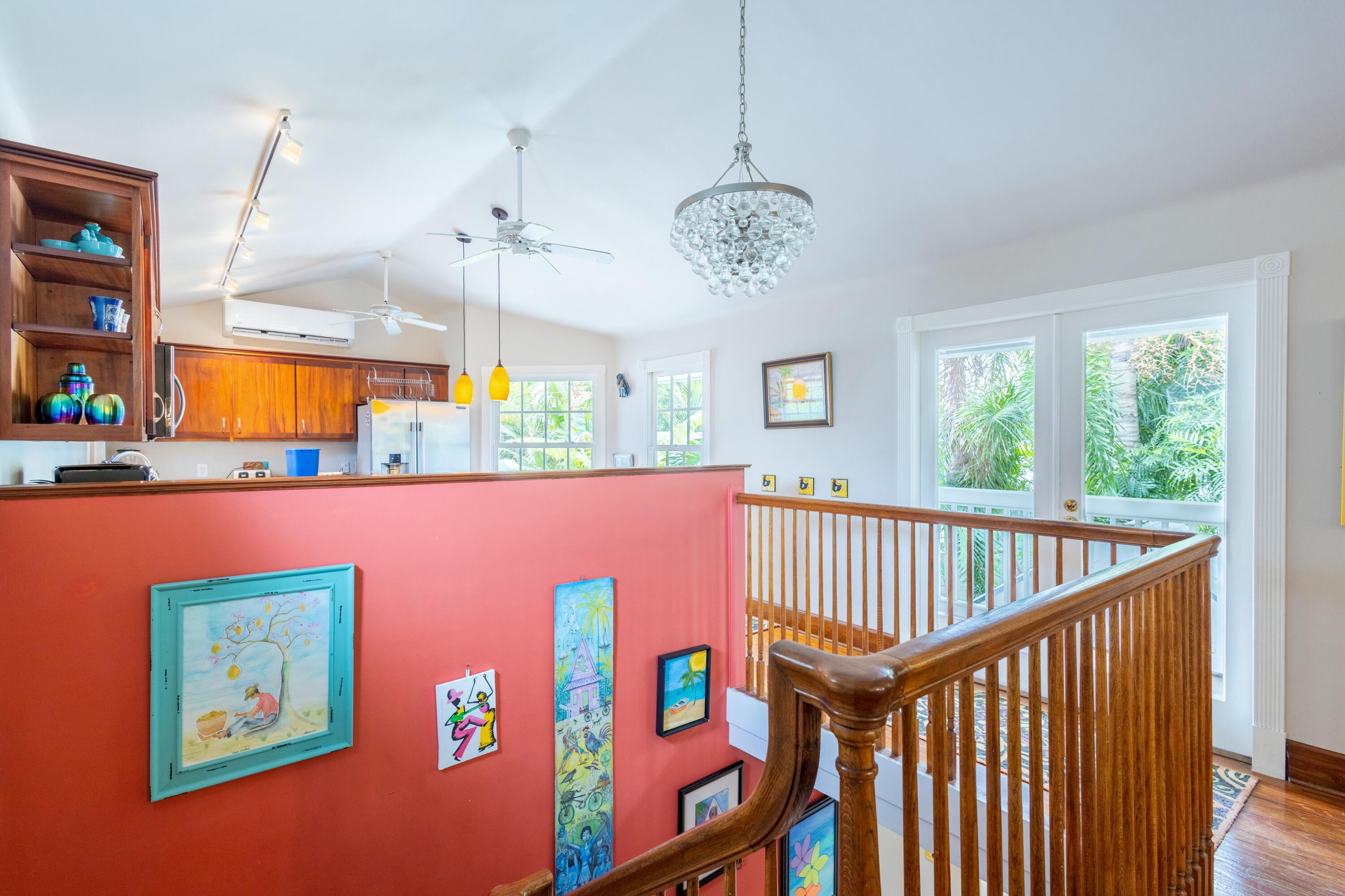 1033 Catherine Street Property Photo 18