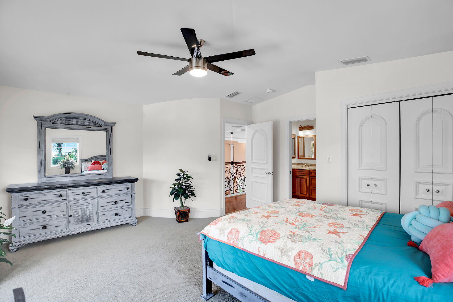 150 12th Street Property Photo 23