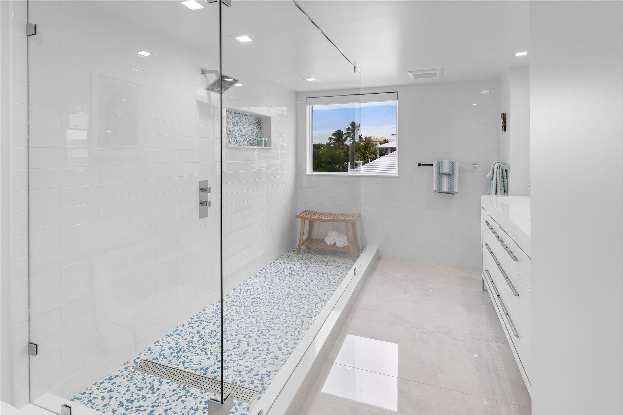 186 Bayview Drive Property Photo 48