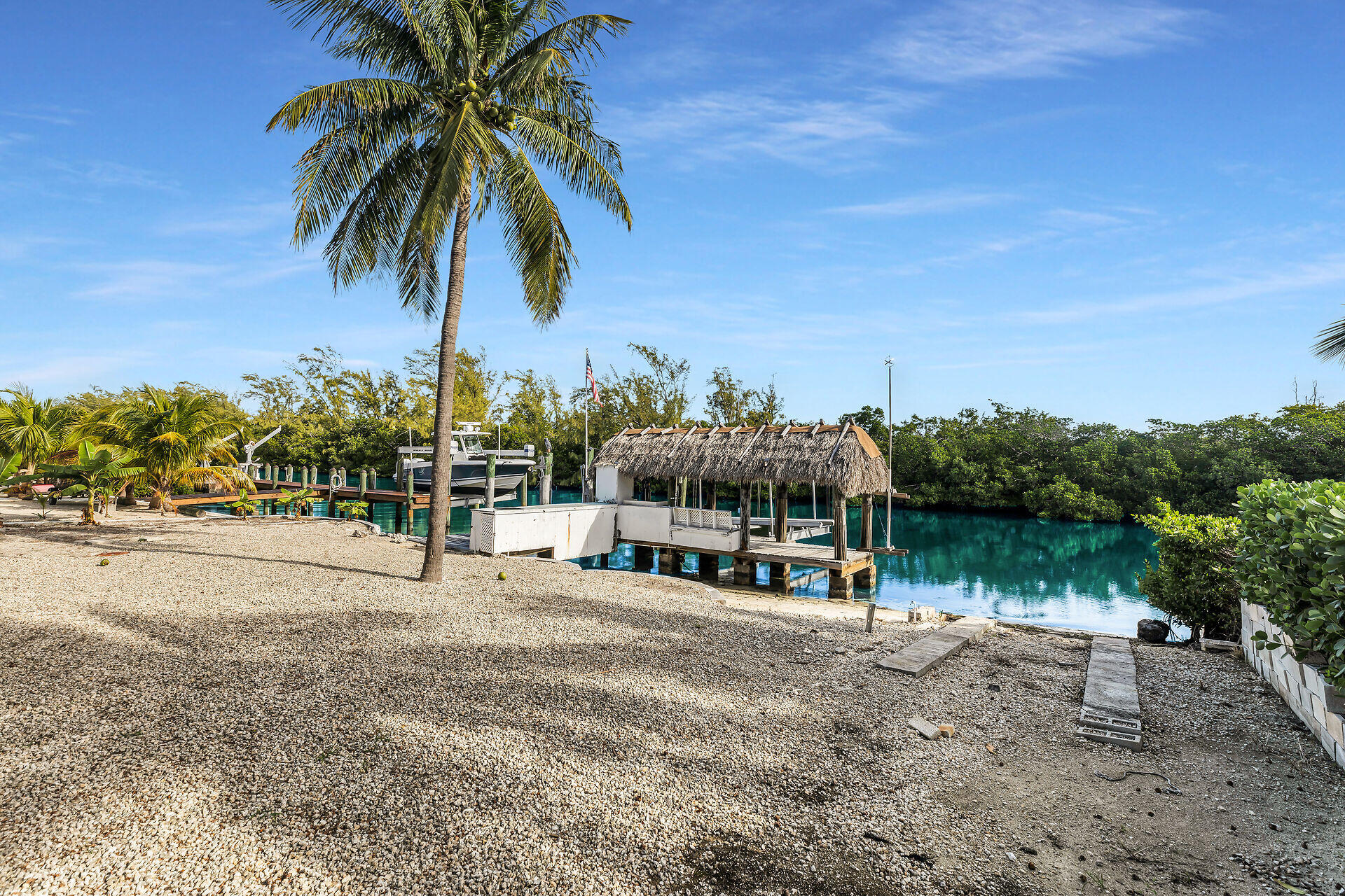 186 Biscayne Boulevard Property Photo 10