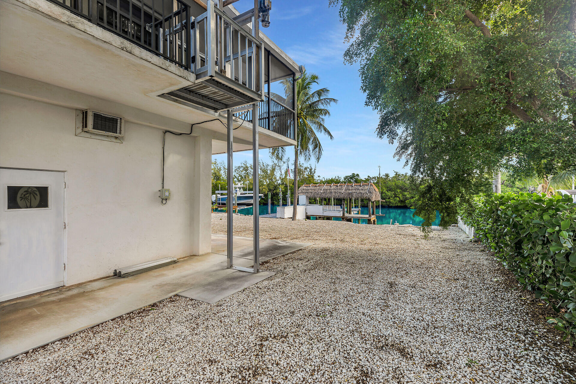 186 Biscayne Boulevard Property Photo 11