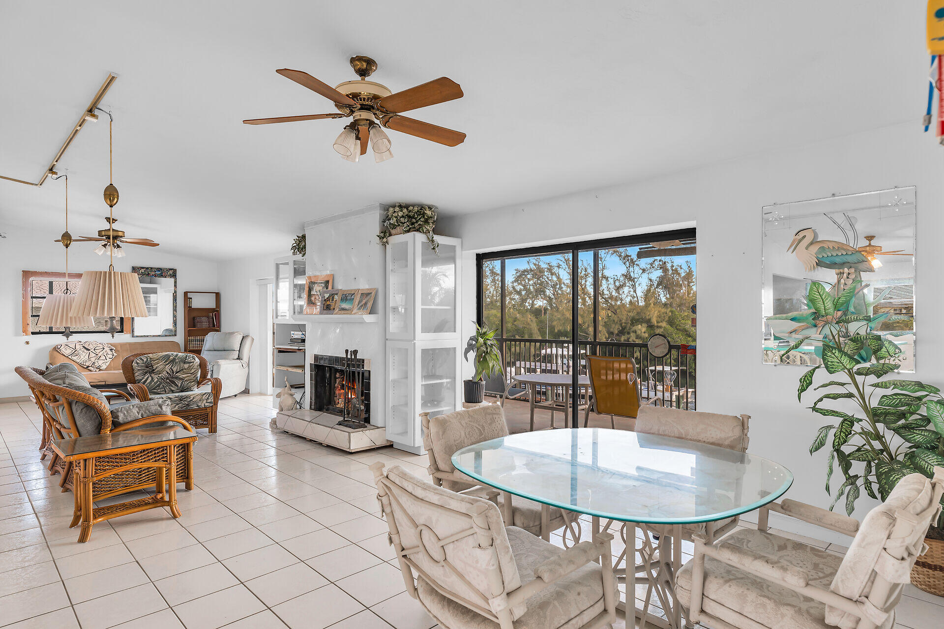 186 Biscayne Boulevard Property Photo 12