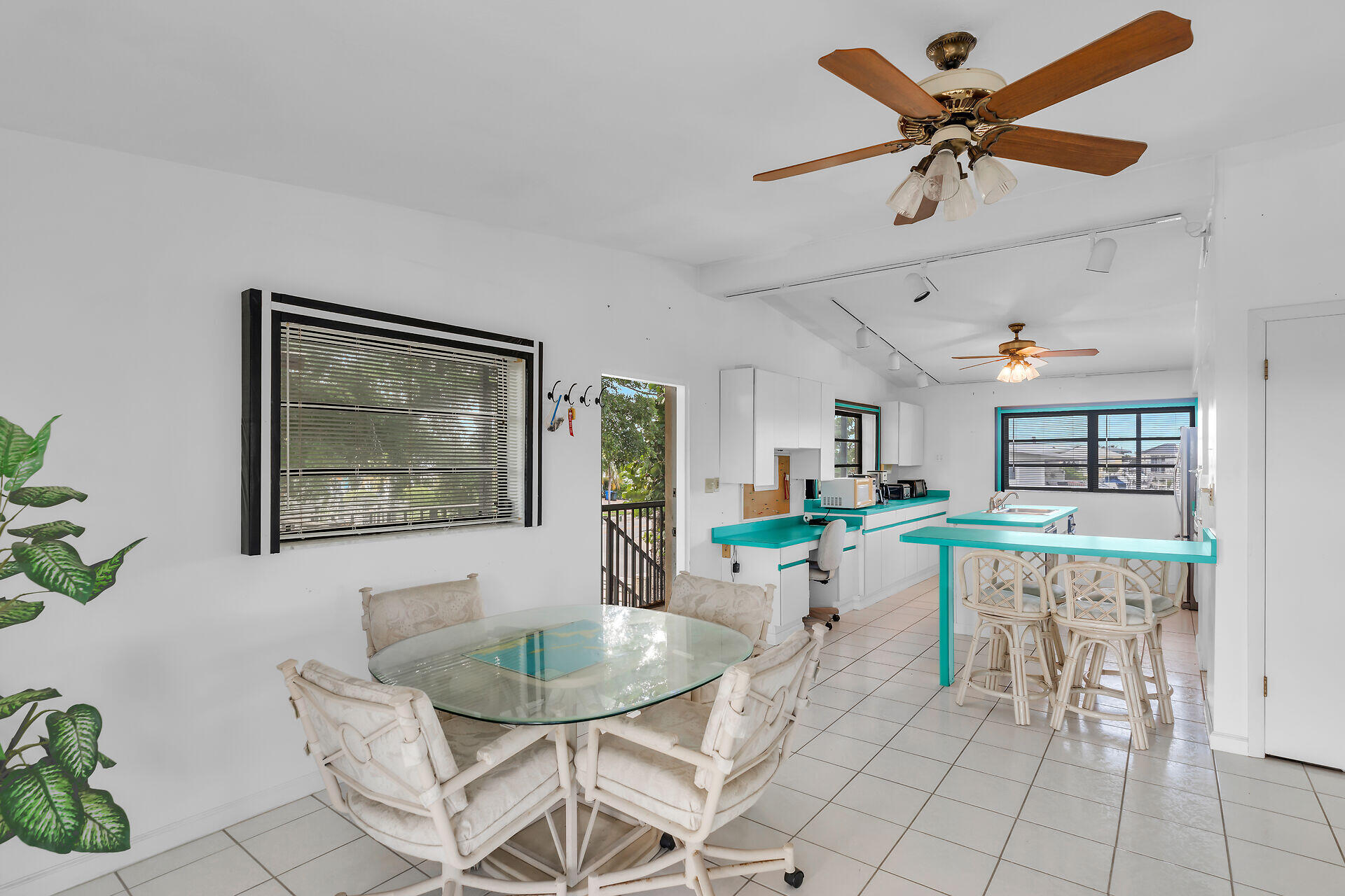 186 Biscayne Boulevard Property Photo 19