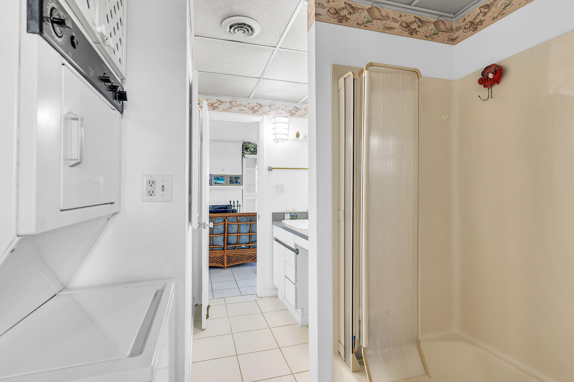 186 Biscayne Boulevard Property Photo 31