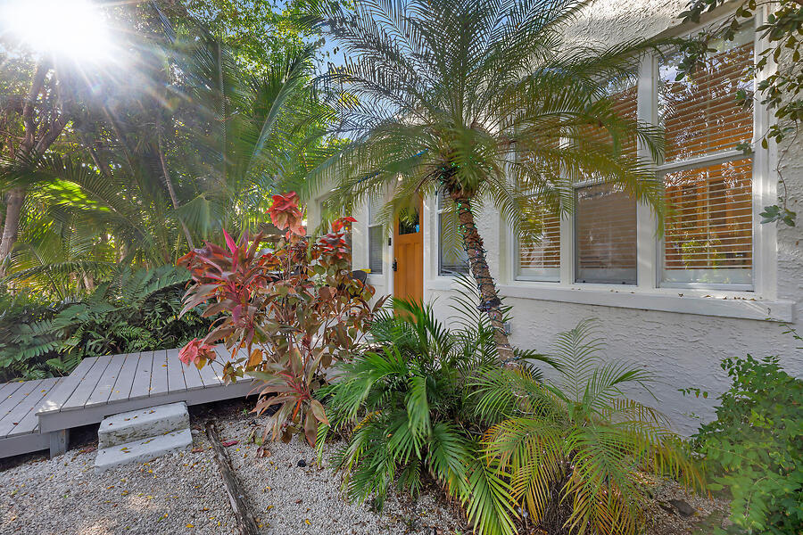 1211 Catherine Street Property Photo 4