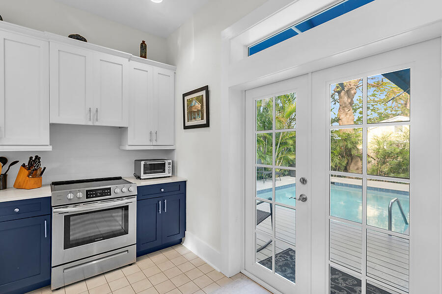 1211 Catherine Street Property Photo 6