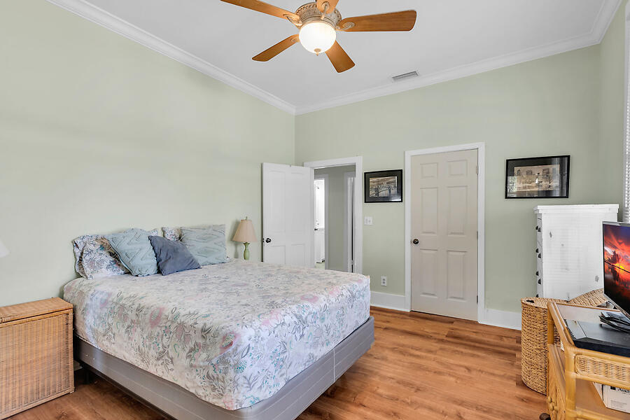 1211 Catherine Street Property Photo 17