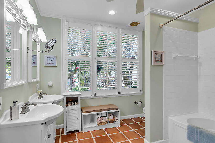 1211 Catherine Street Property Photo 18