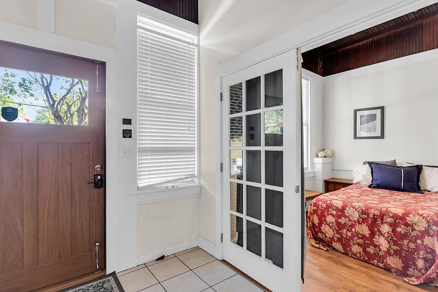 1211 Catherine Street Property Photo 25