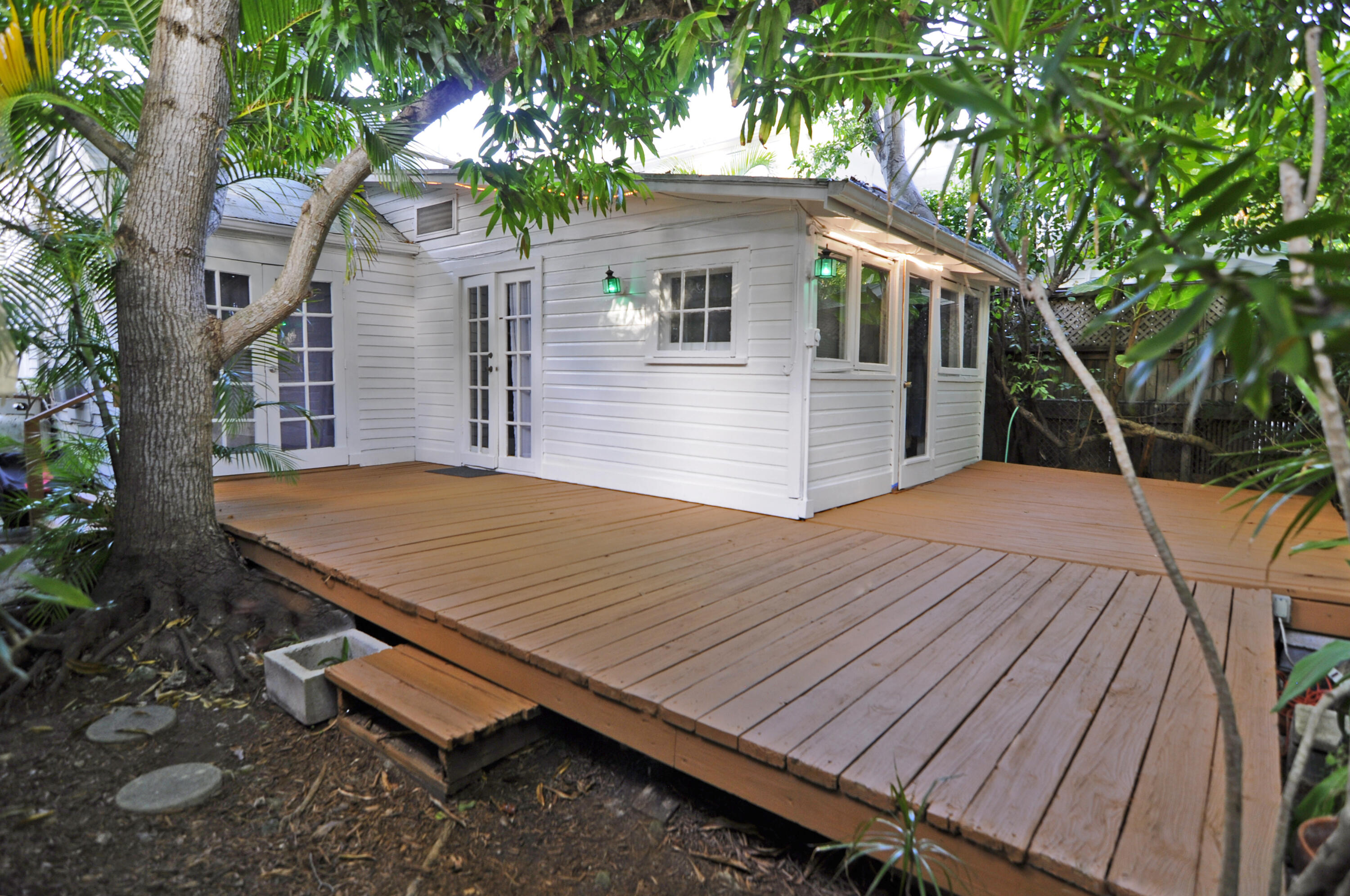 618 Ashe Street Property Photo 29