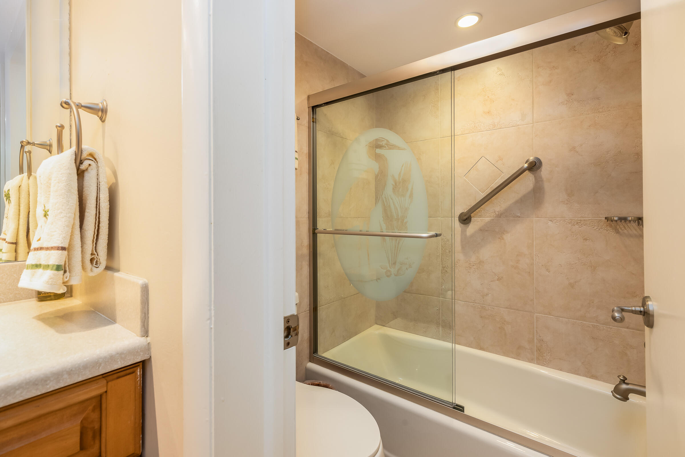 104500 Overseas Highway, B202 Property Photo 25