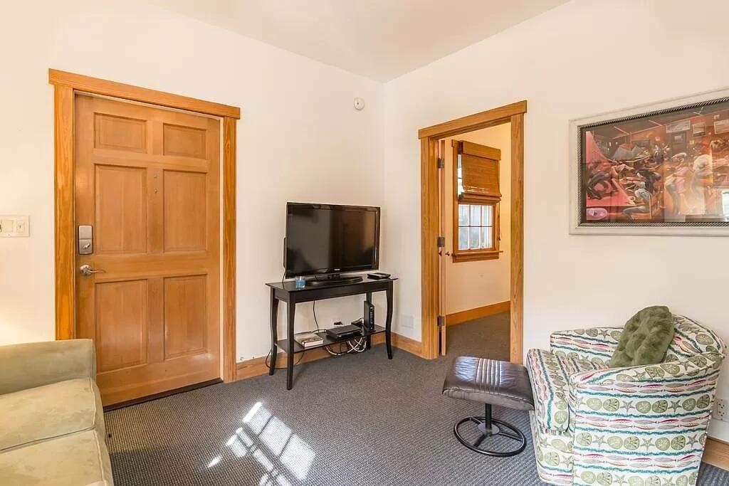 919 Thomas Street, A Property Photo 34