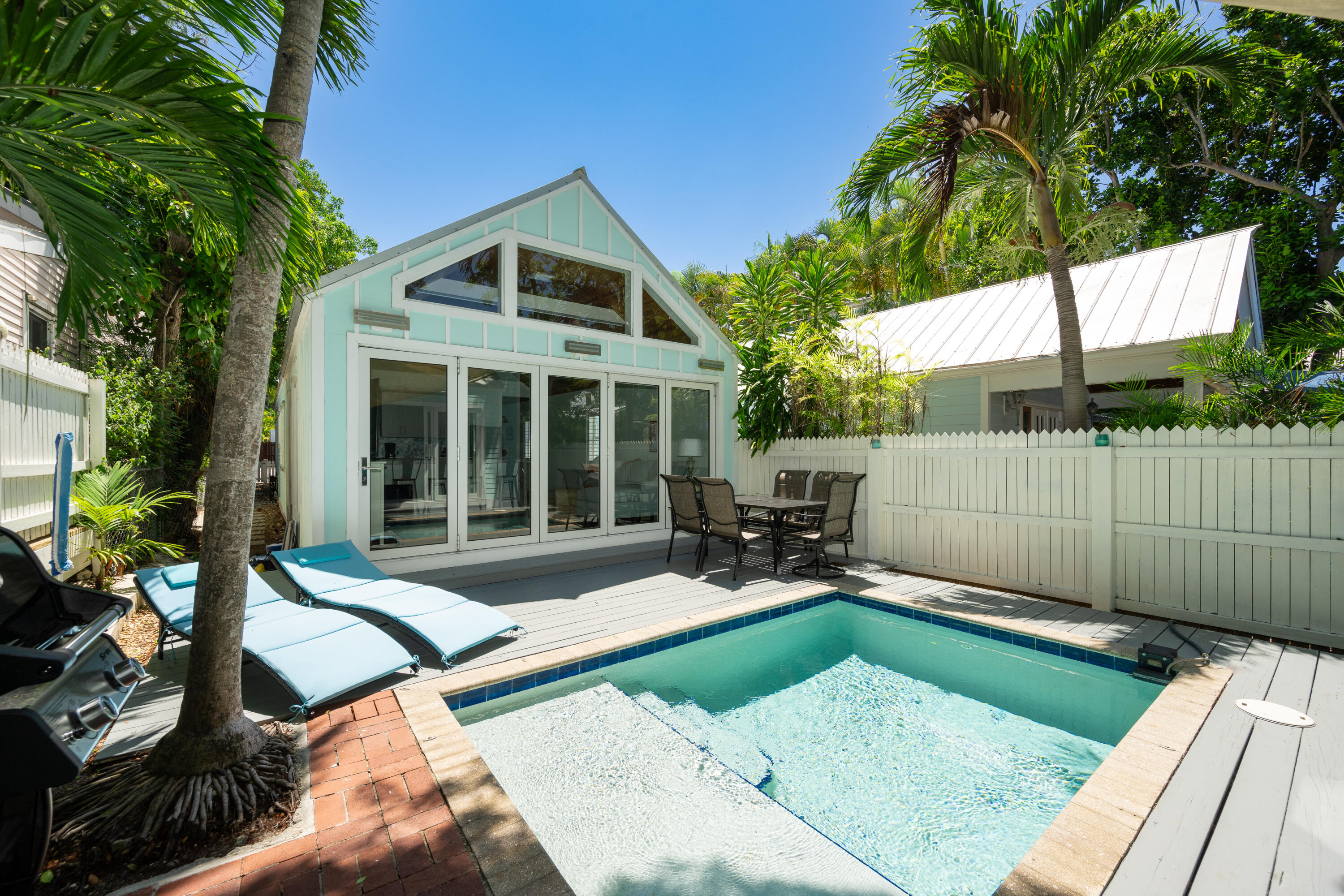 1215 Margaret Street Property Photo 43