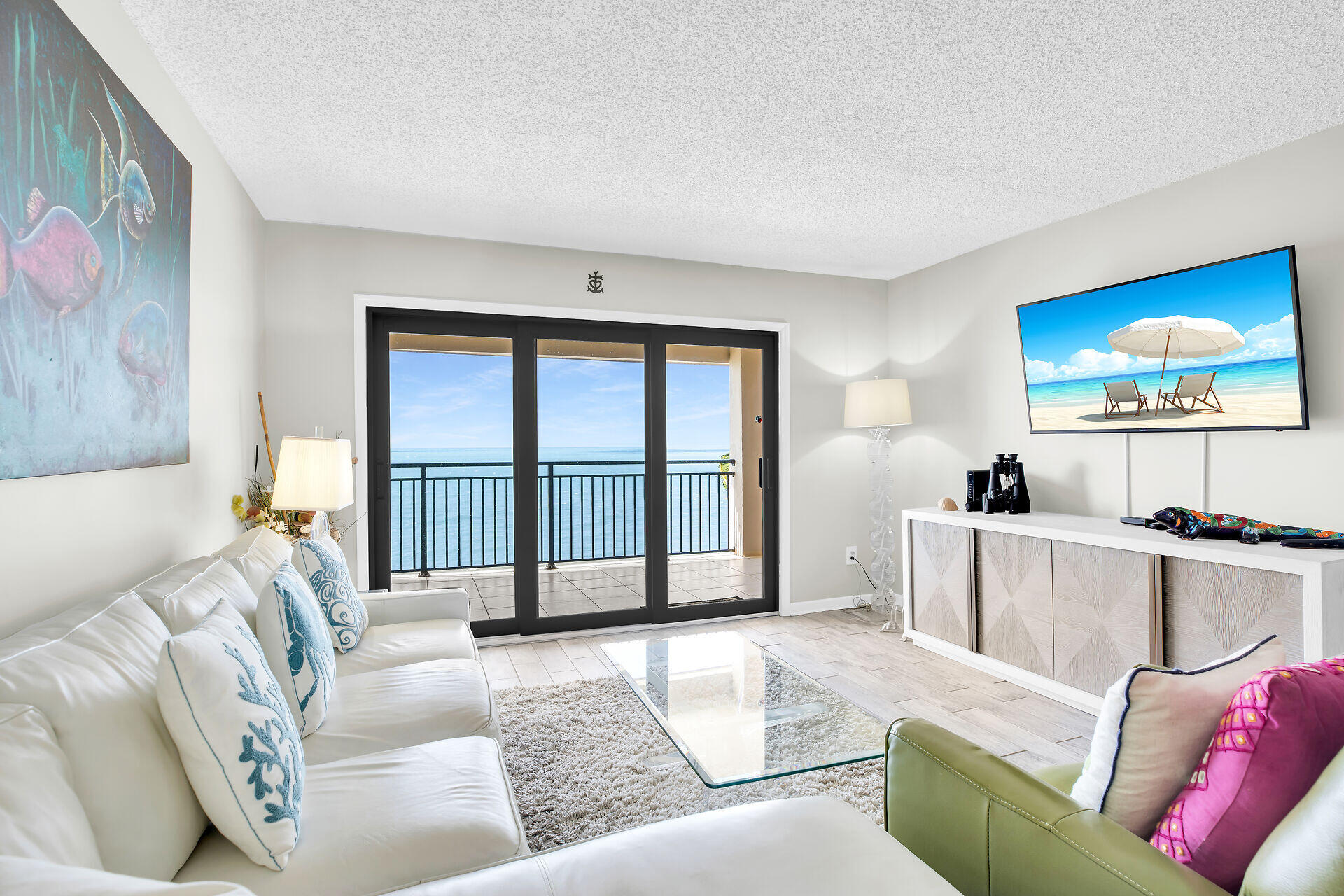 1001 W Ocean Drive, 1-305 Property Photo 17