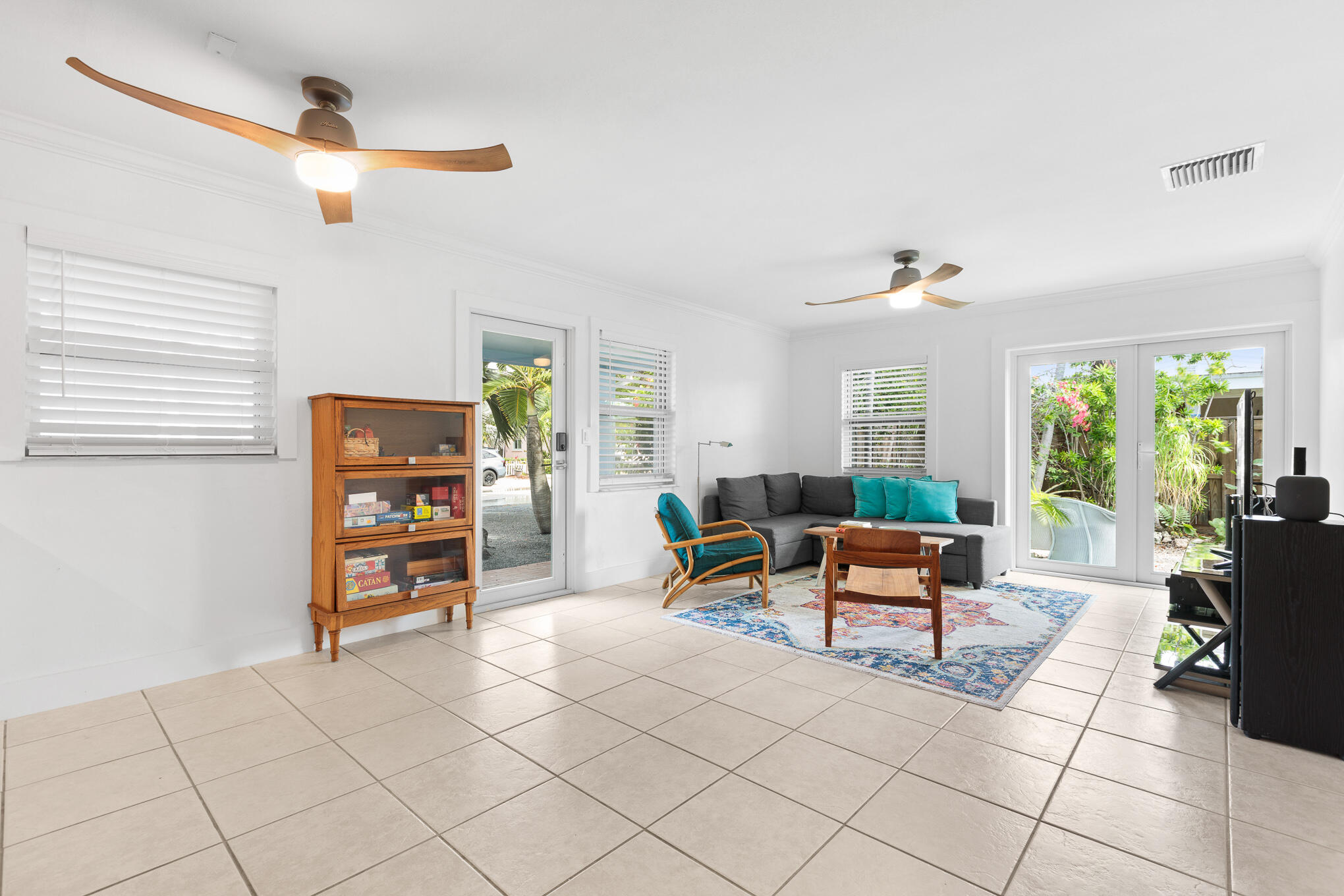 2418 Linda Avenue Property Photo 4