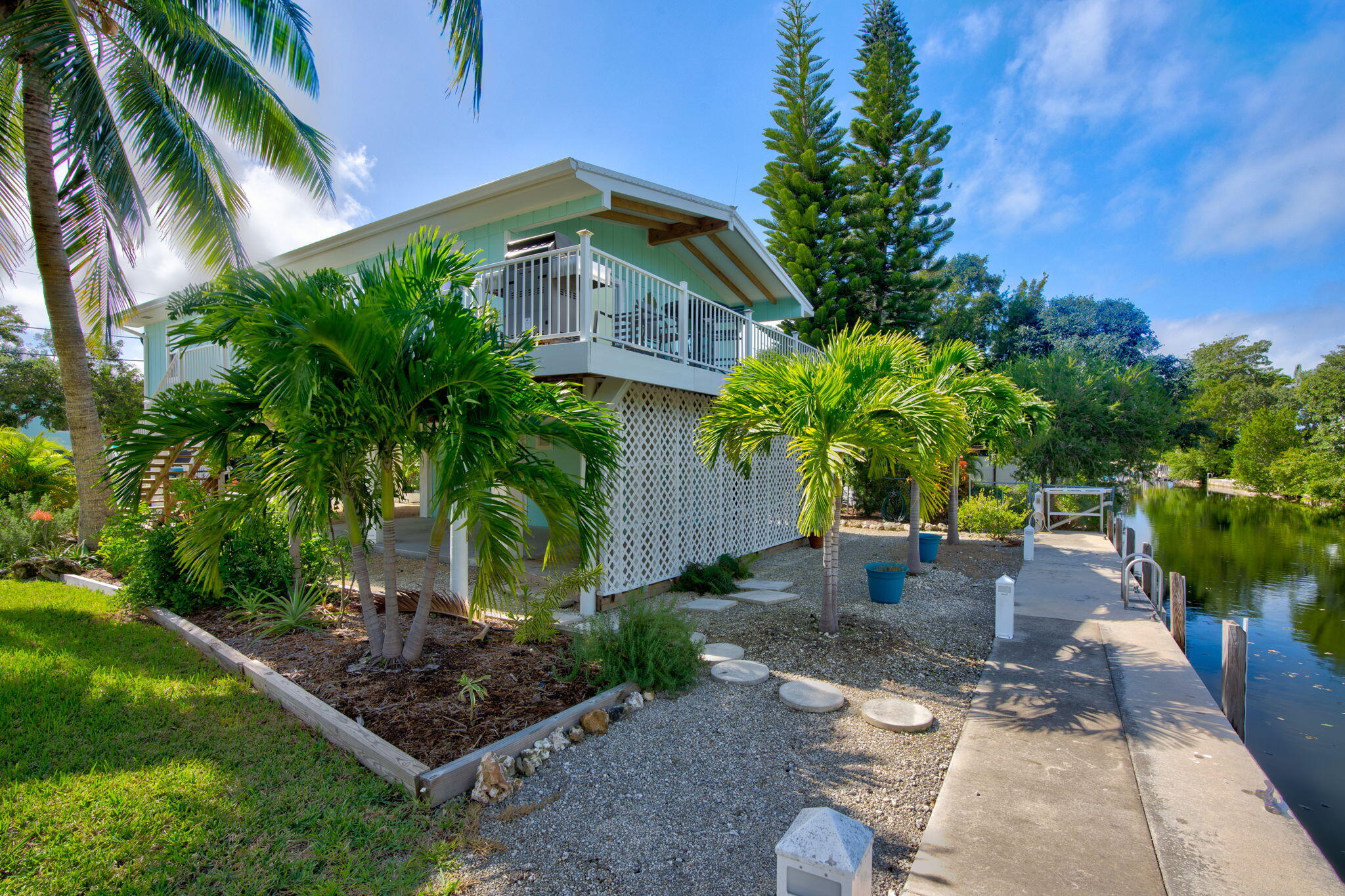 29153 Cedar Drive Property Photo 1
