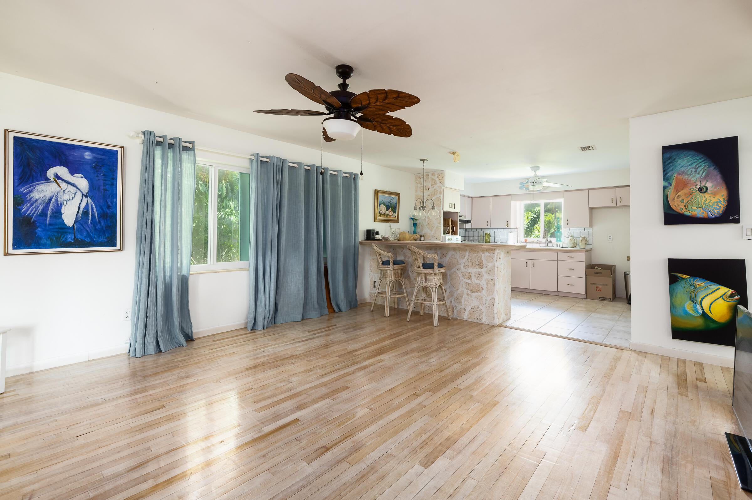 132 E Shore Drive Property Photo 7