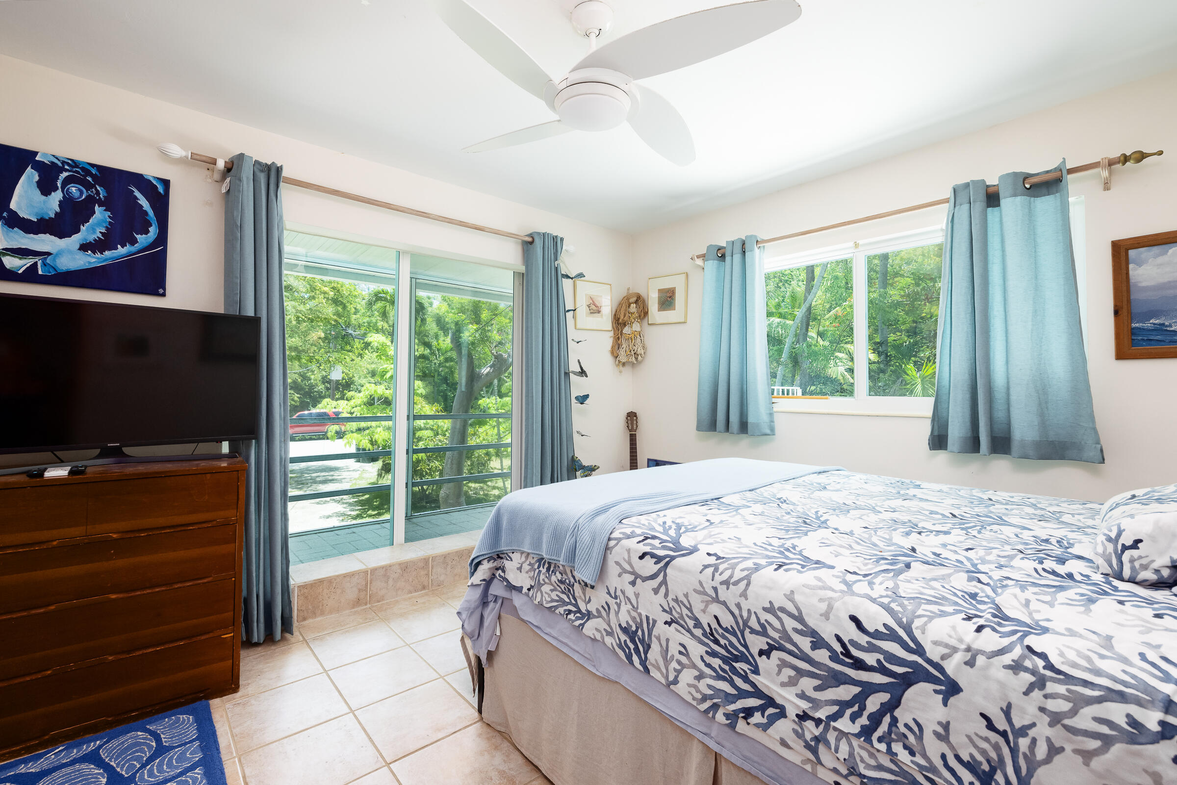 132 E Shore Drive Property Photo 14
