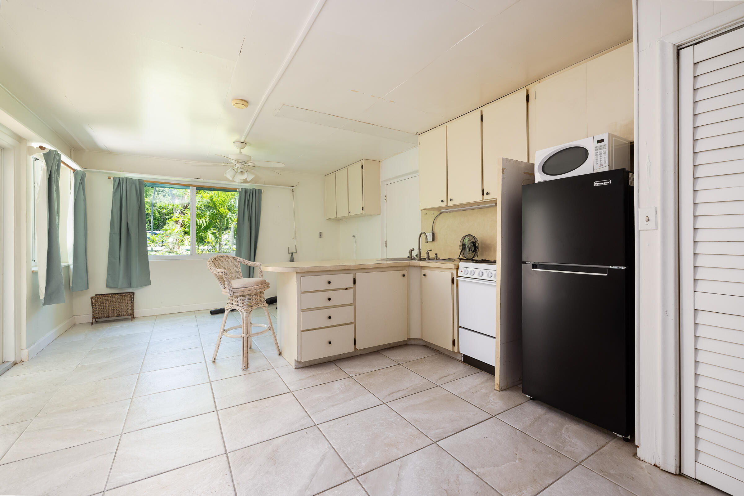 132 E Shore Drive Property Photo 34