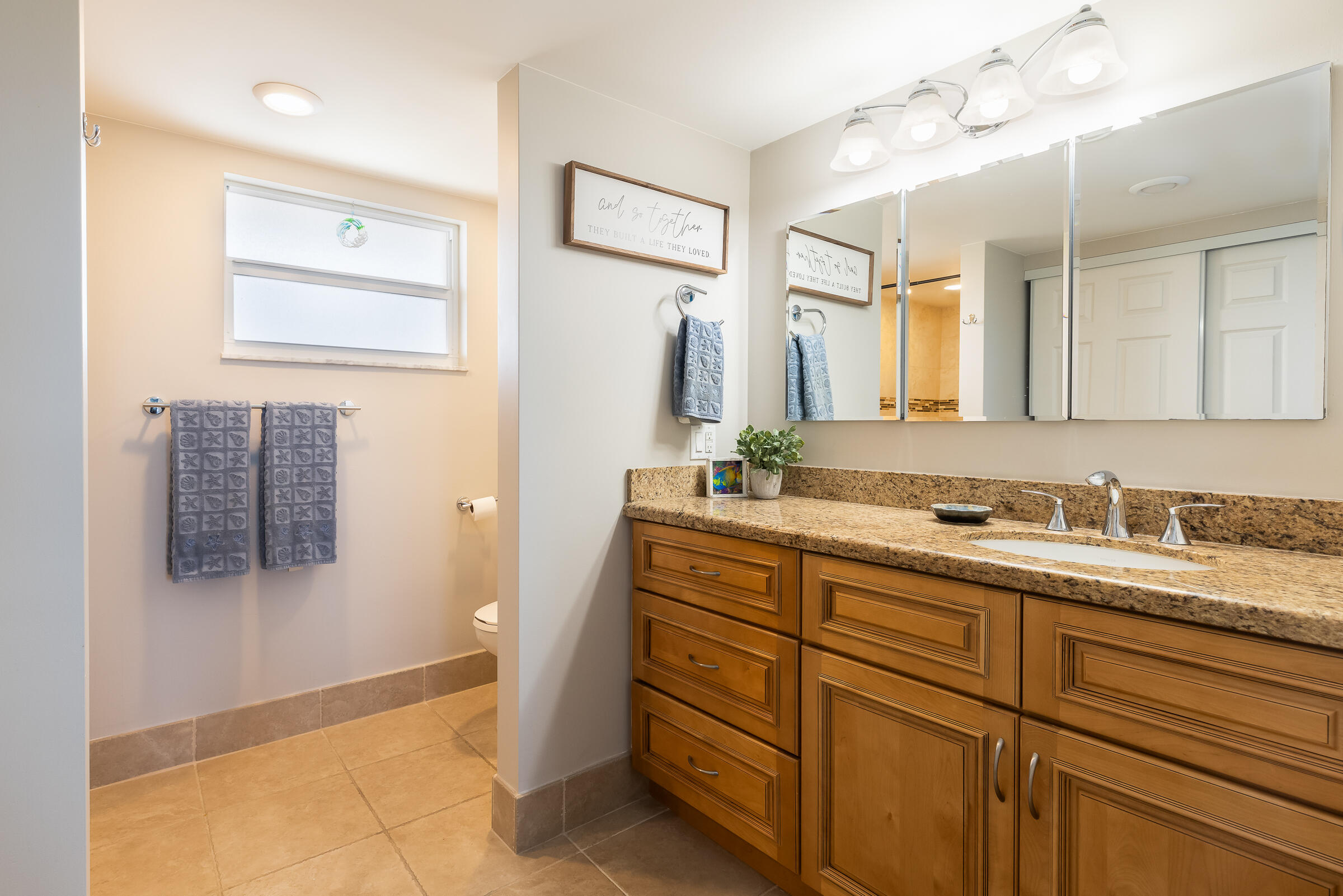 200 Wrenn Street, 404 Property Photo 11
