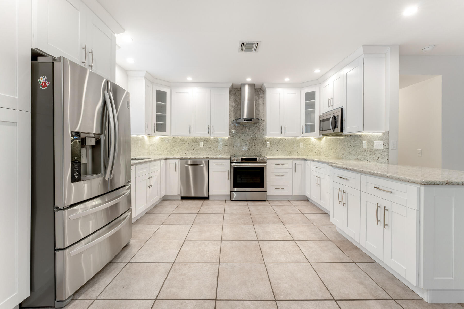 247 Bay Drive Property Photo 5