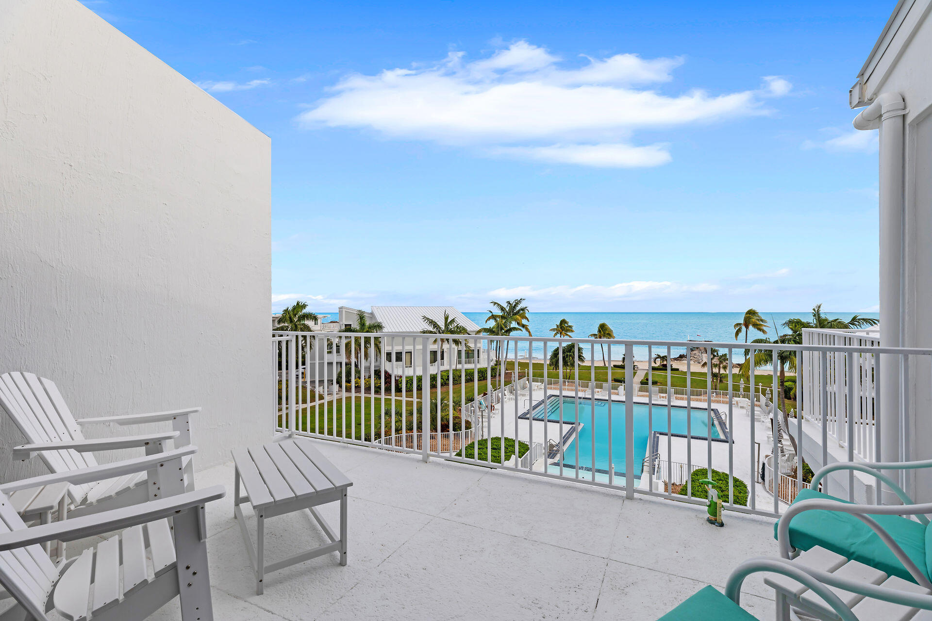 799 W Ocean Drive, 304 Property Photo 4