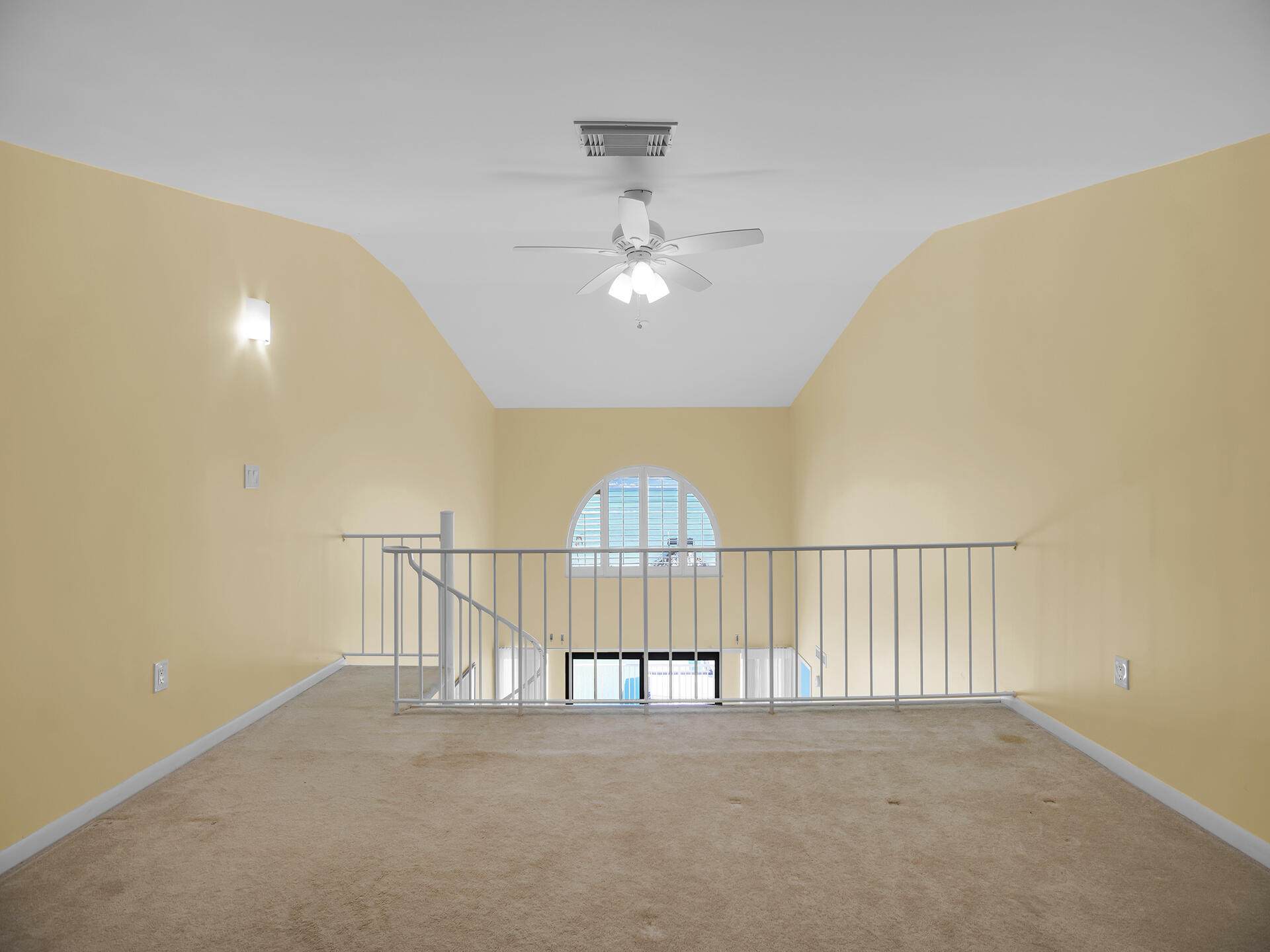 799 W Ocean Drive, 304 Property Photo 26