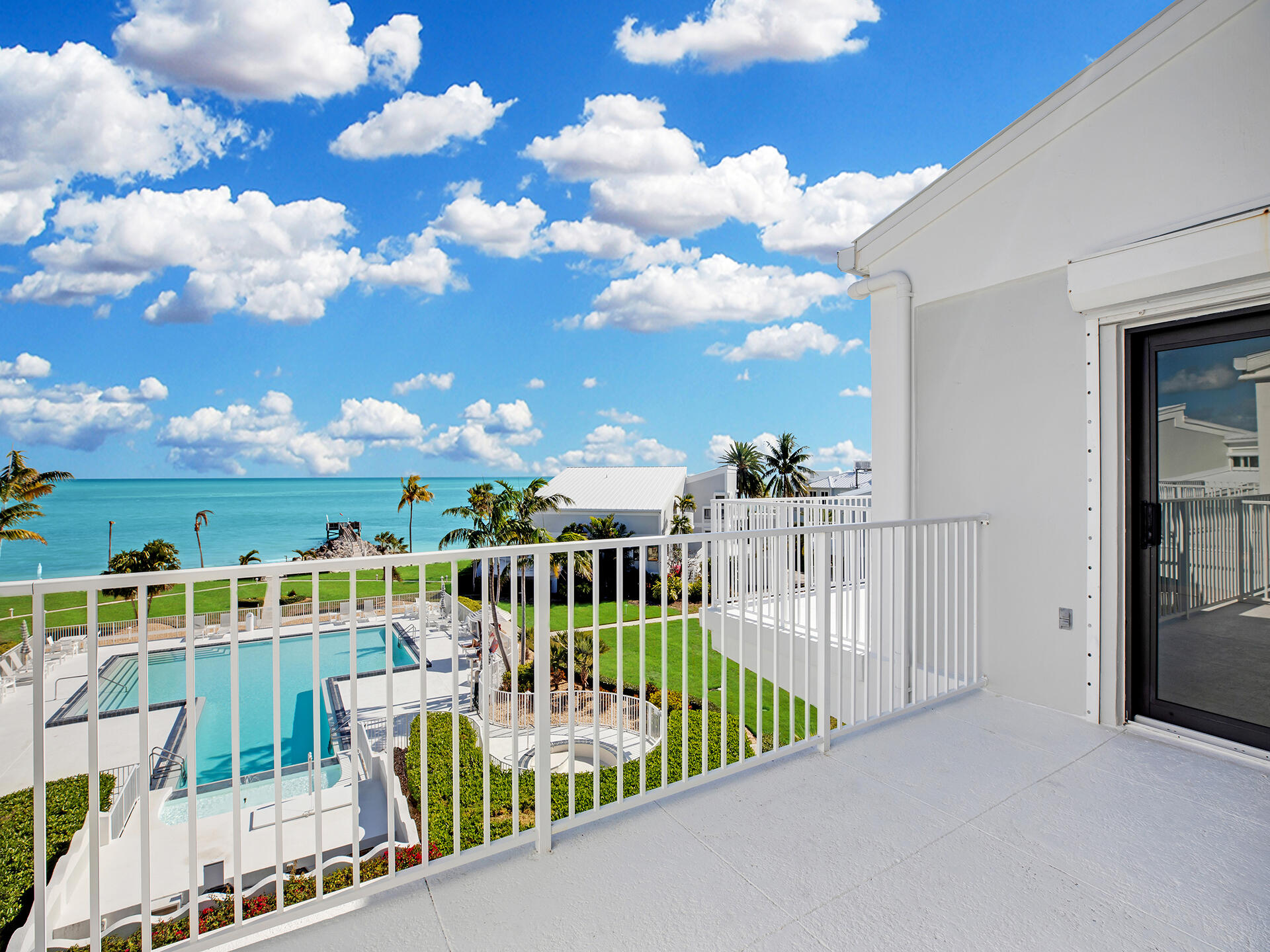 799 W Ocean Drive, 304 Property Photo 32