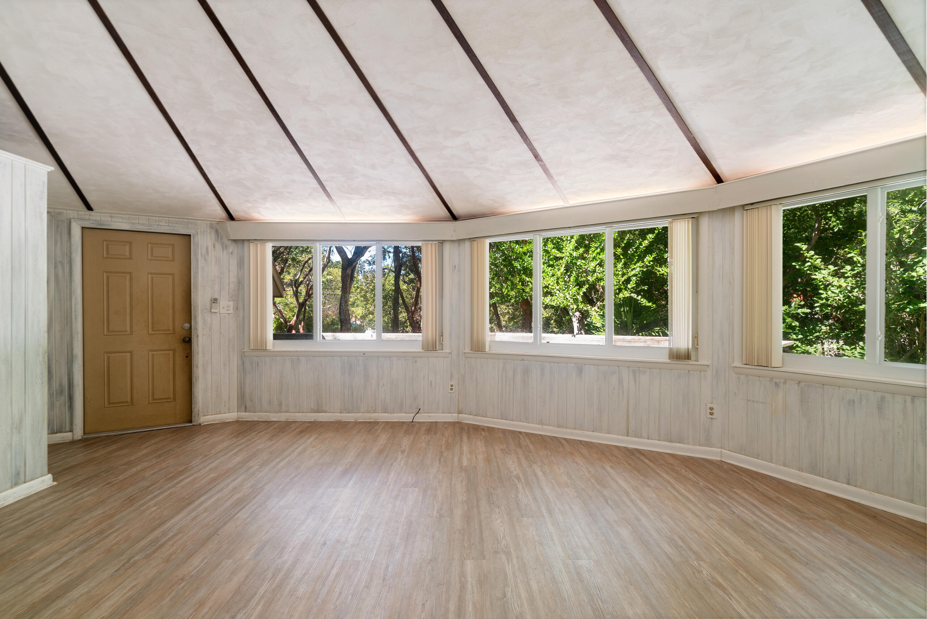 25 Sunset Road Property Photo 9