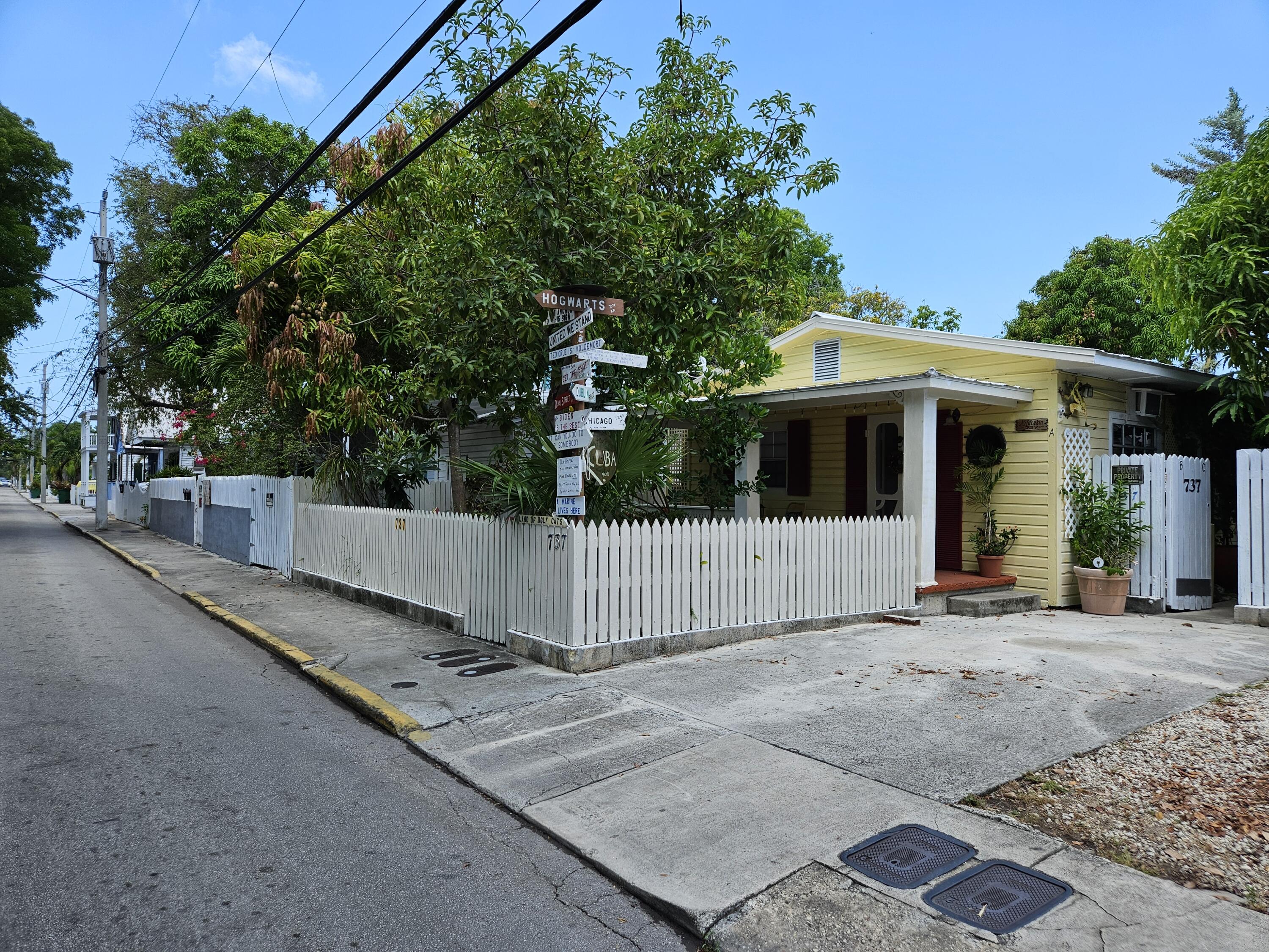 737 Olivia Street Property Photo 4