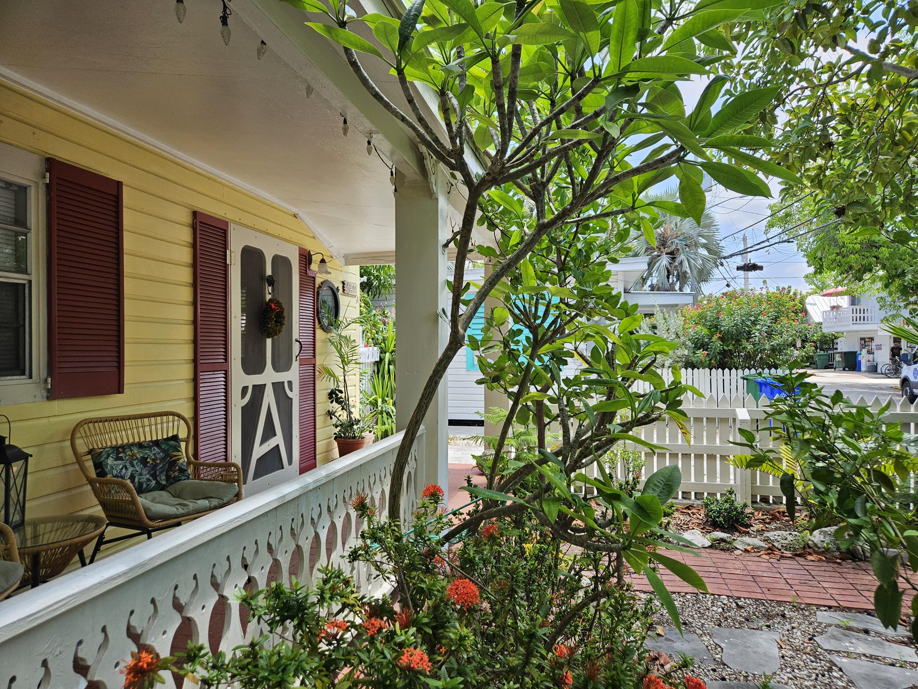 737 Olivia Street Property Photo 6