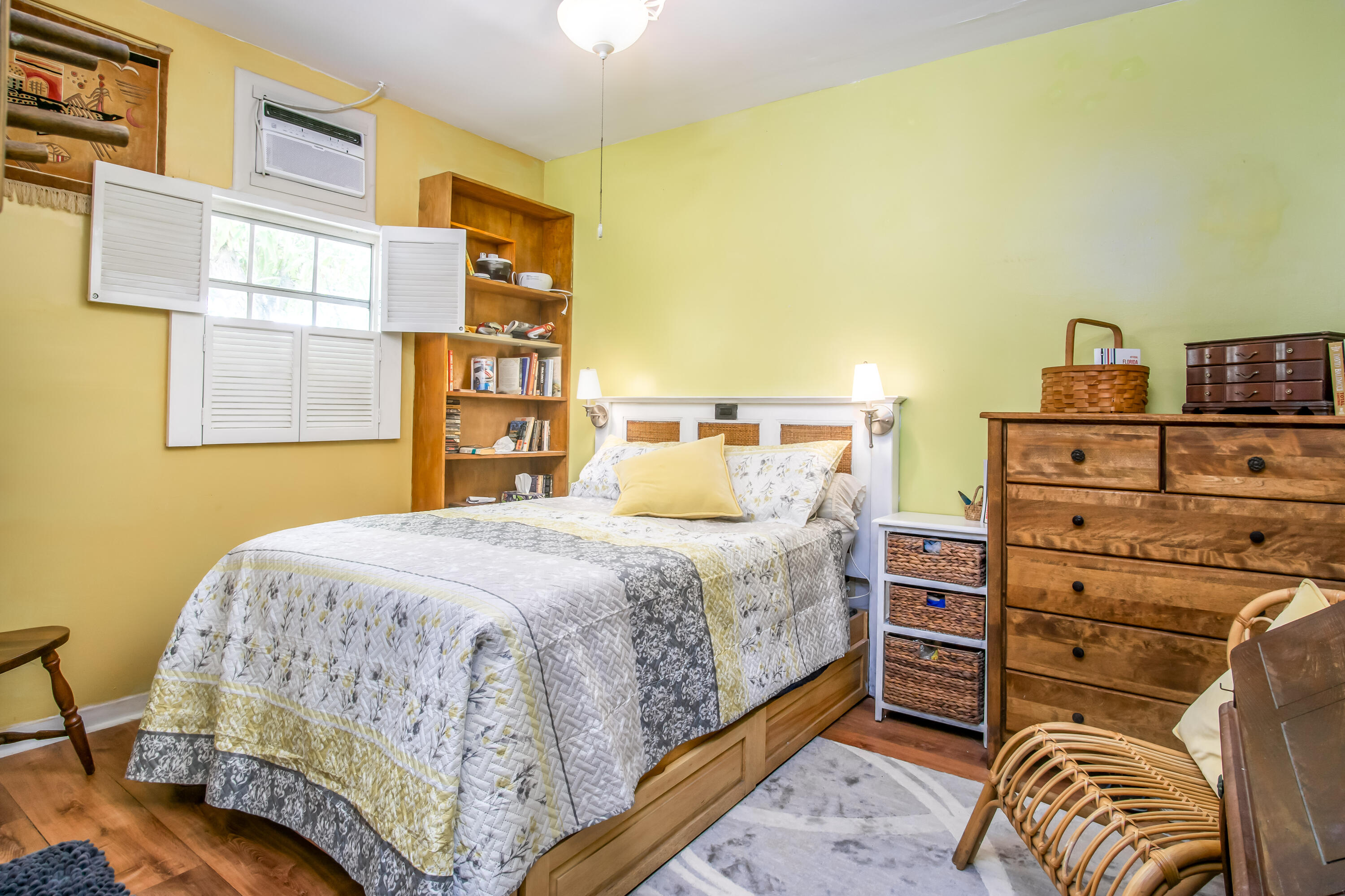 737 Olivia Street Property Photo 14