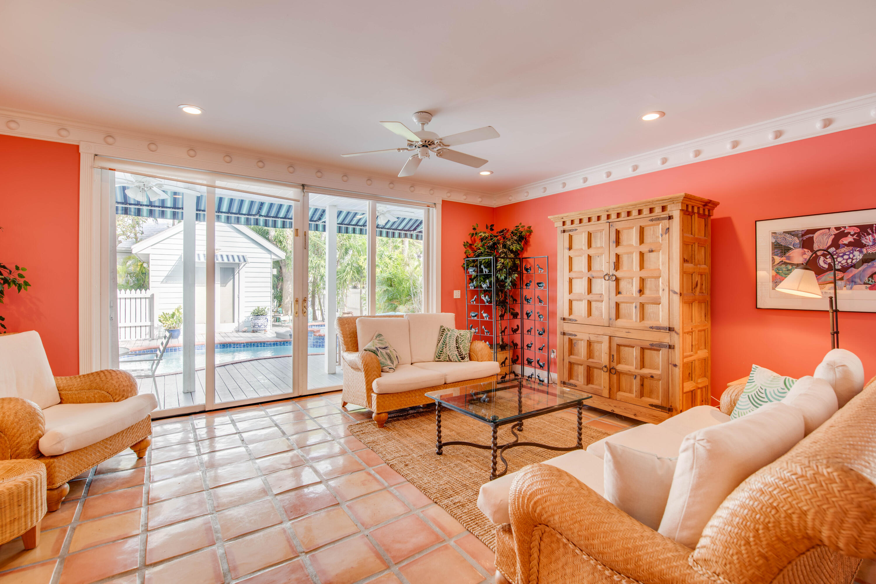 1223 Margaret Street Property Photo 4