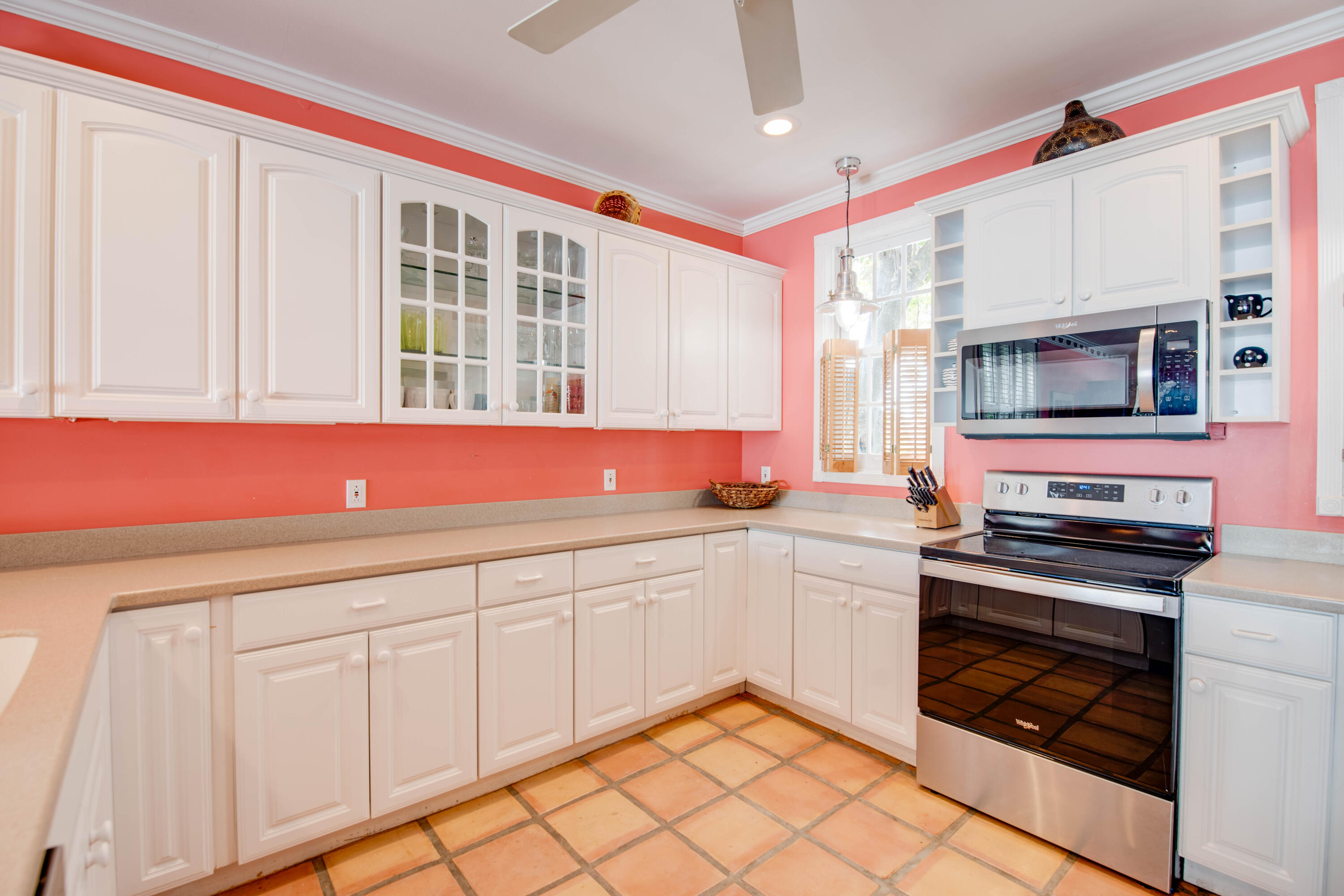 1223 Margaret Street Property Photo 10