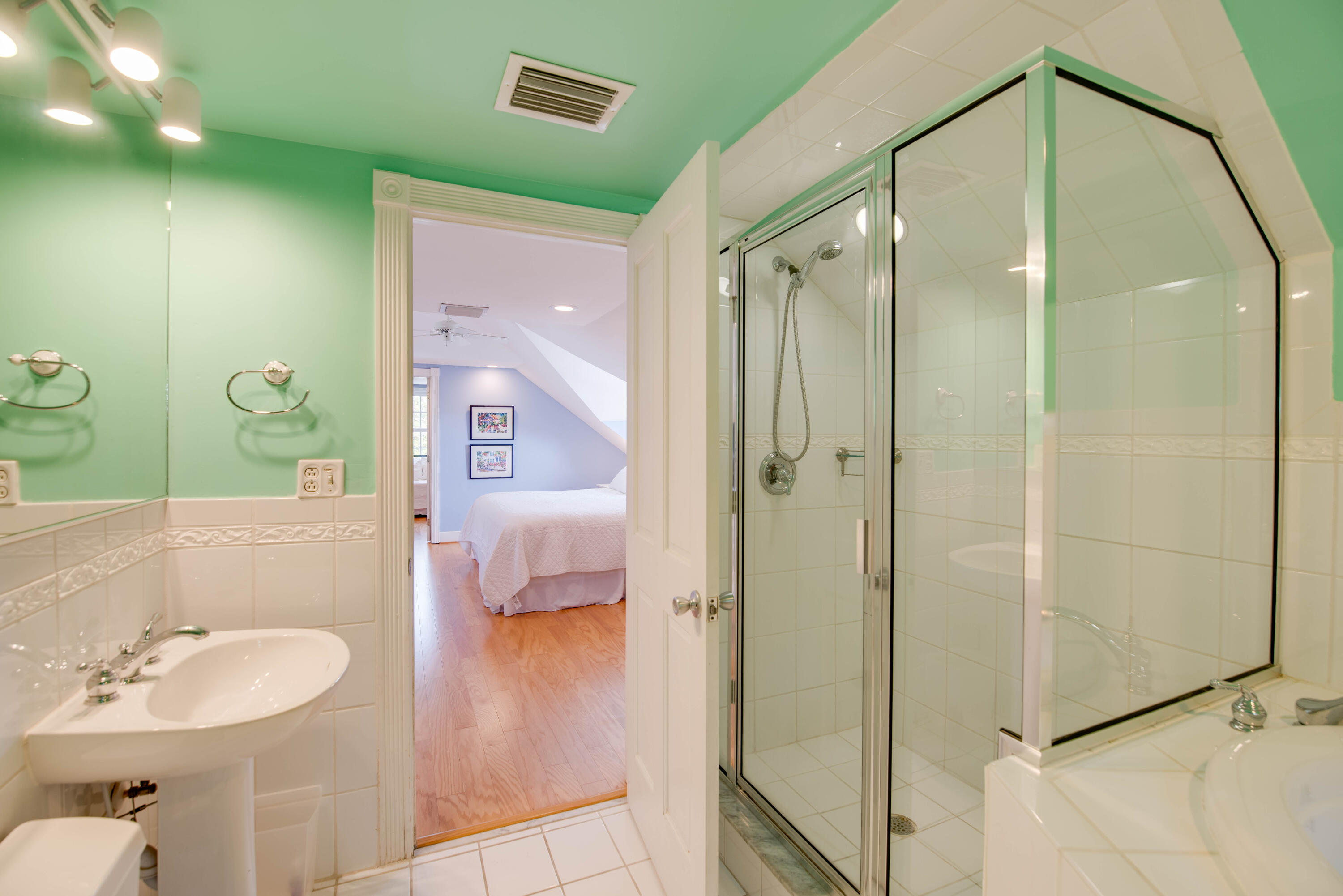 1223 Margaret Street Property Photo 24
